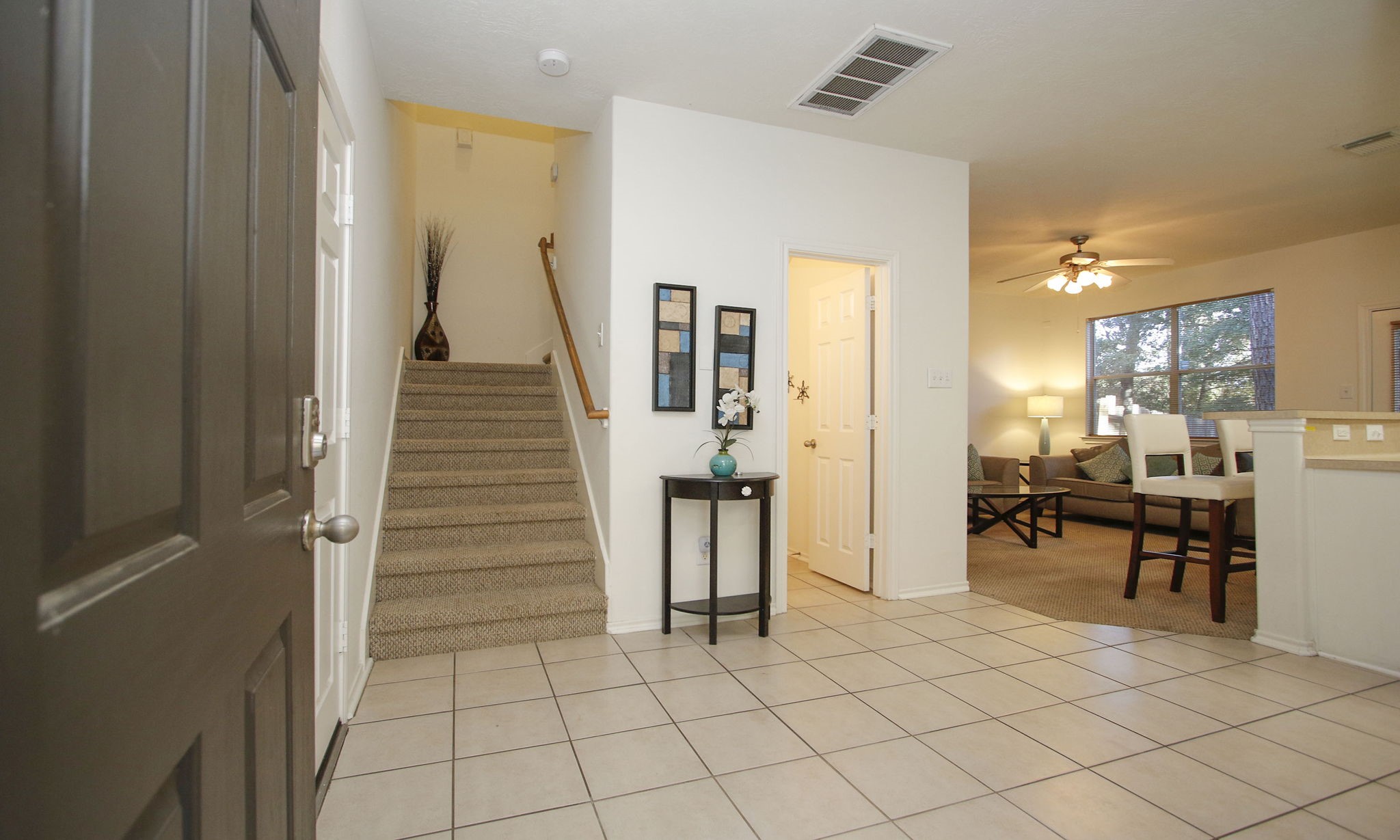 191 N Burberry Park Circle Property Photo 5