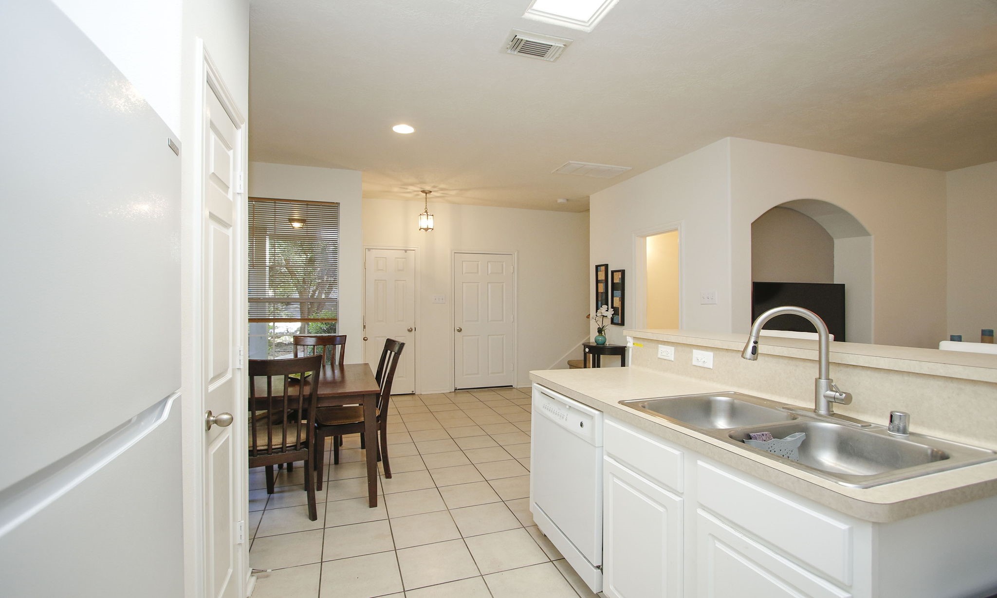 191 N Burberry Park Circle Property Photo 11
