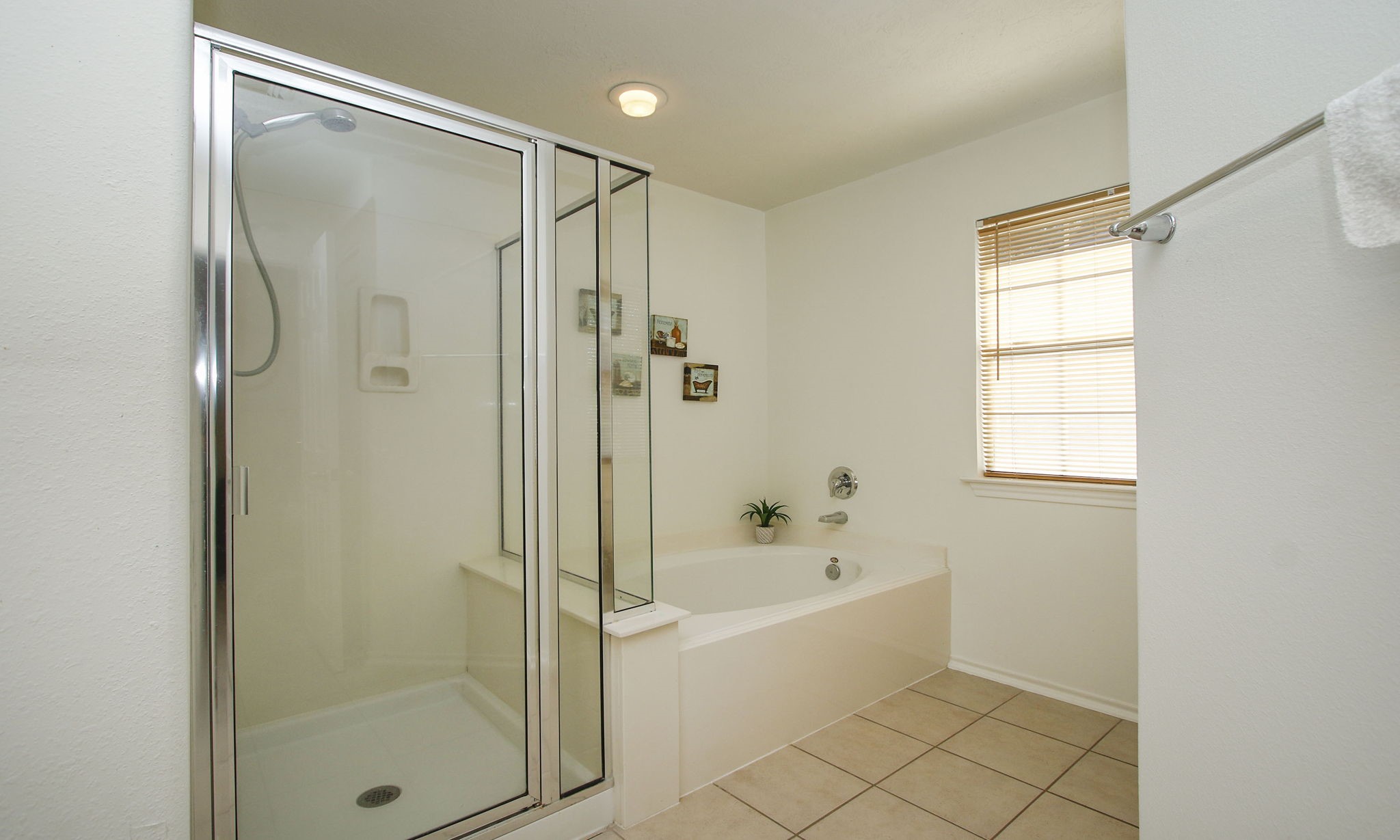 191 N Burberry Park Circle Property Photo 20