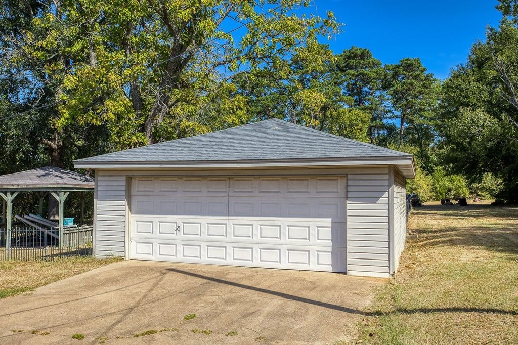2299 Fm 2574 Property Photo 5