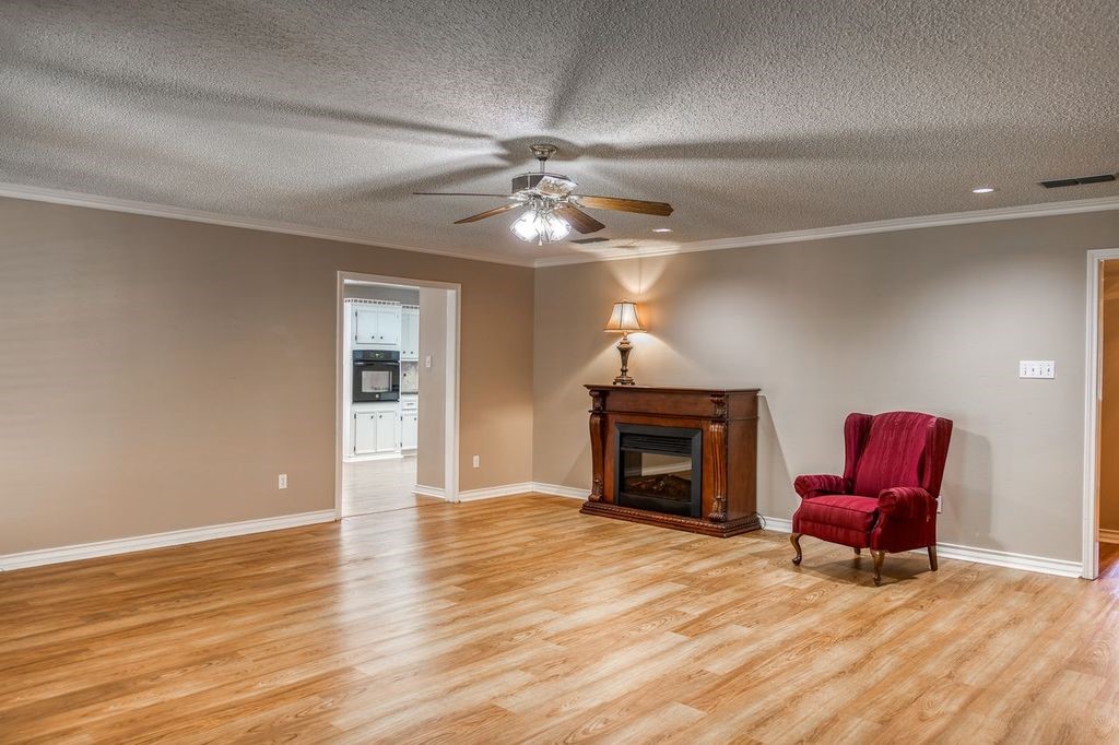 2299 Fm 2574 Property Photo 6