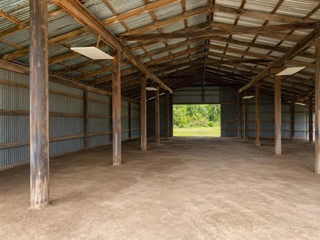 669 & 685 W Fm 1004 Property Photo 34