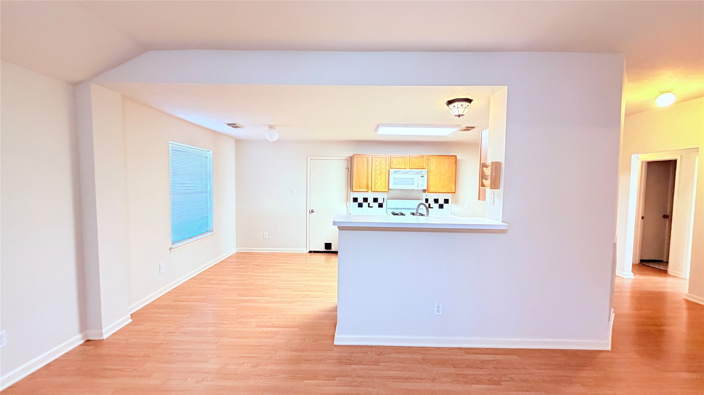 17314 Glenmorris Drive Property Photo 10