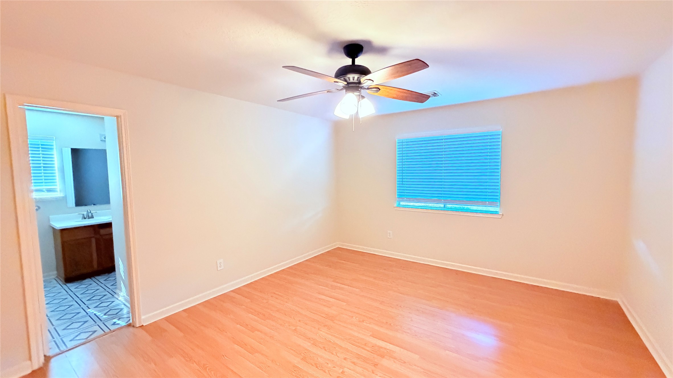 17314 Glenmorris Drive Property Photo 11