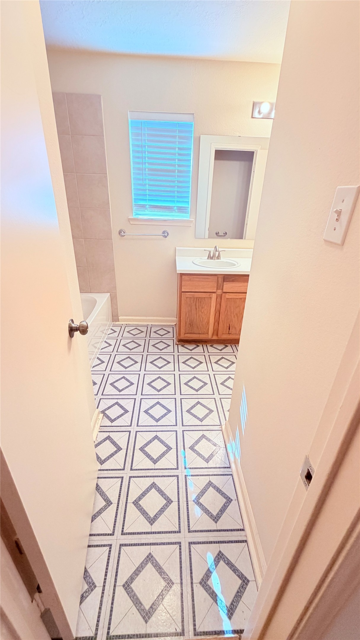 17314 Glenmorris Drive Property Photo 13