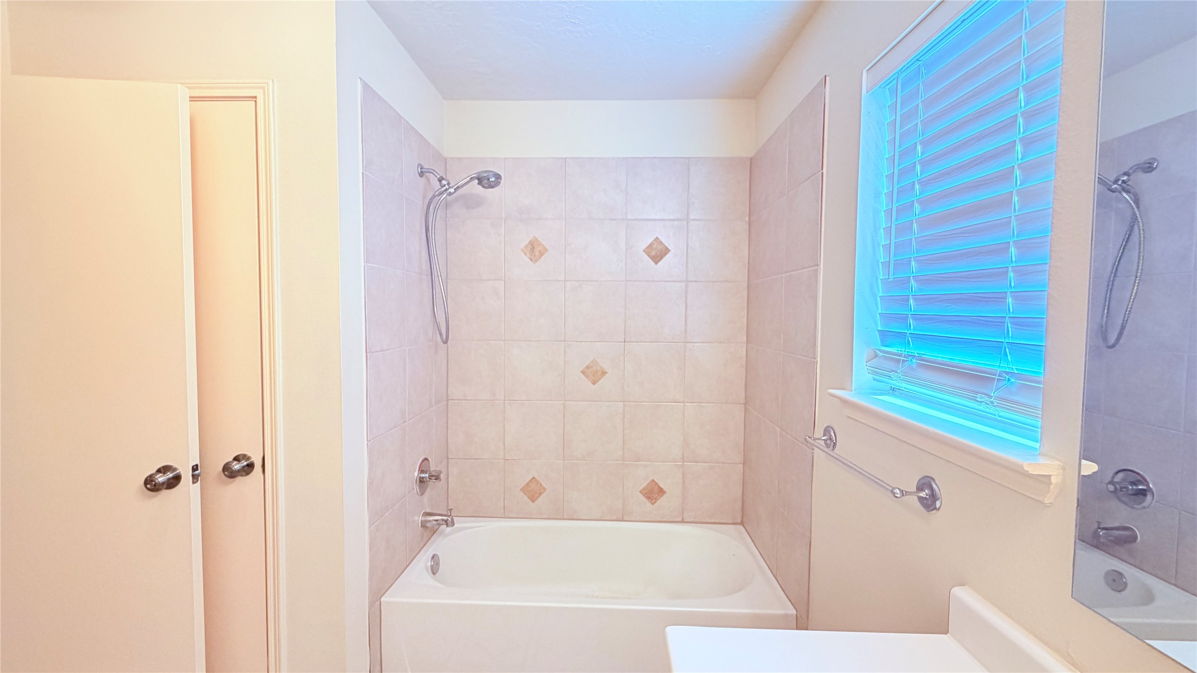 17314 Glenmorris Drive Property Photo 15