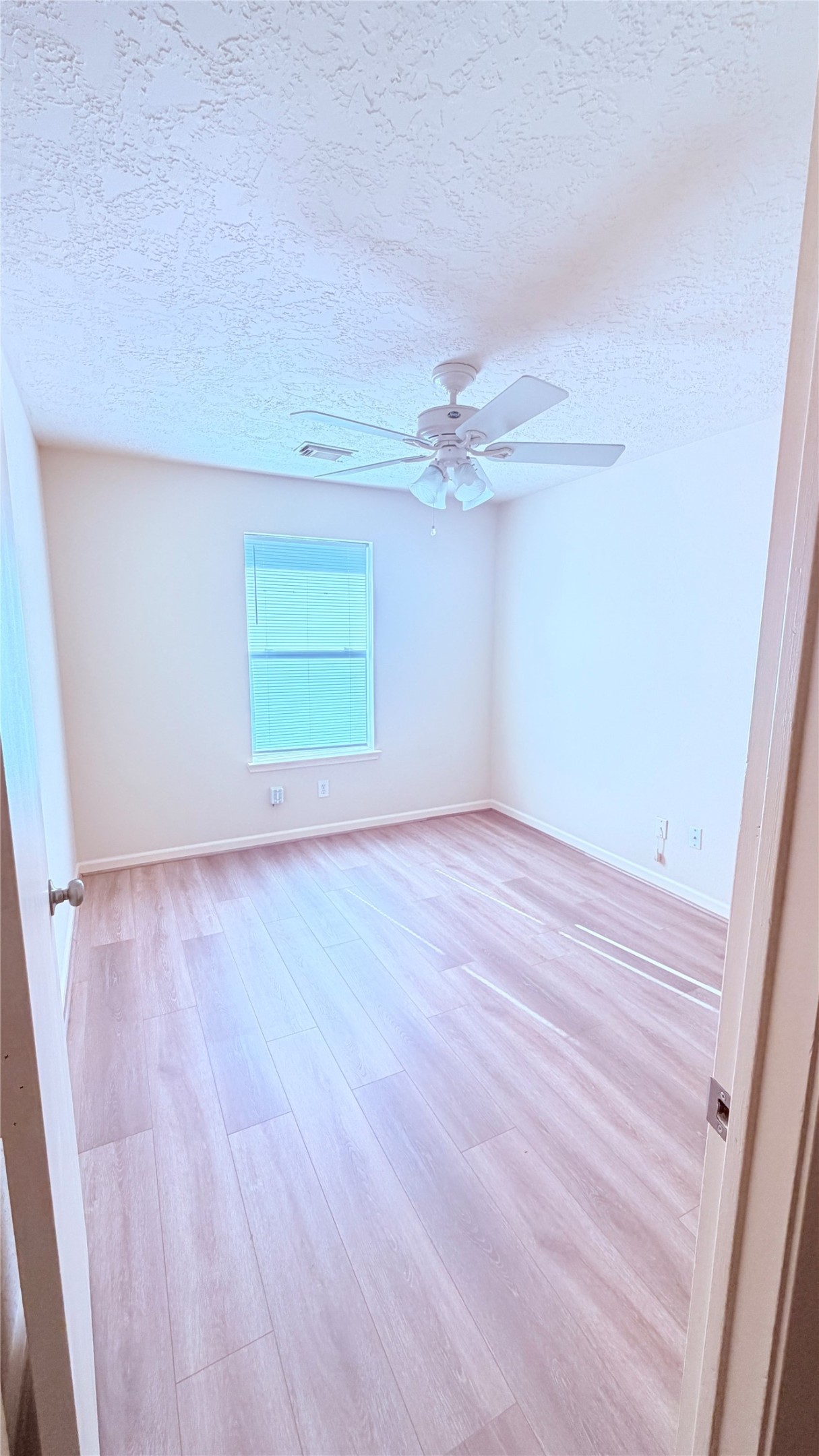 17314 Glenmorris Drive Property Photo 17