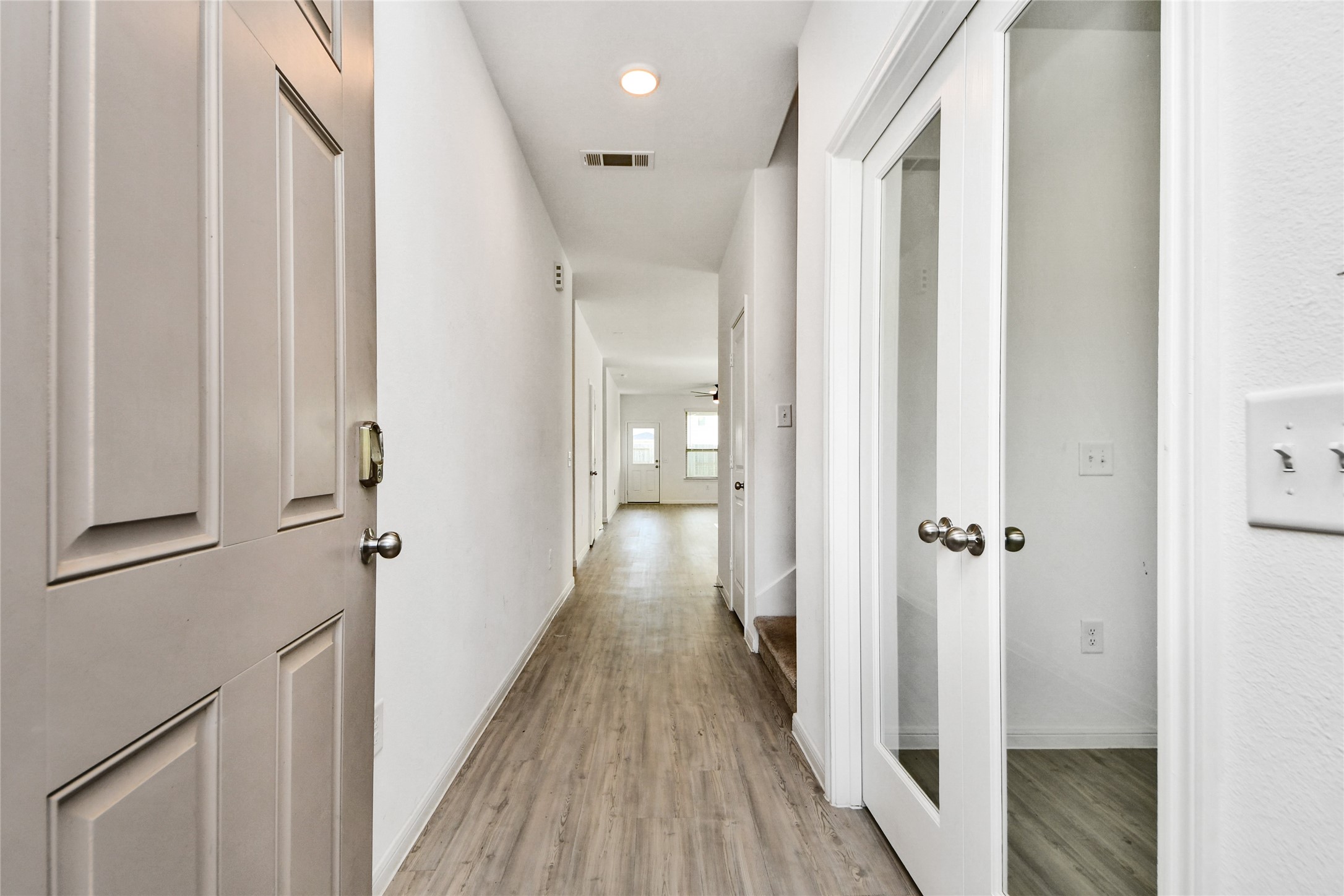 14817 Ash Landing Drive Property Photo 3
