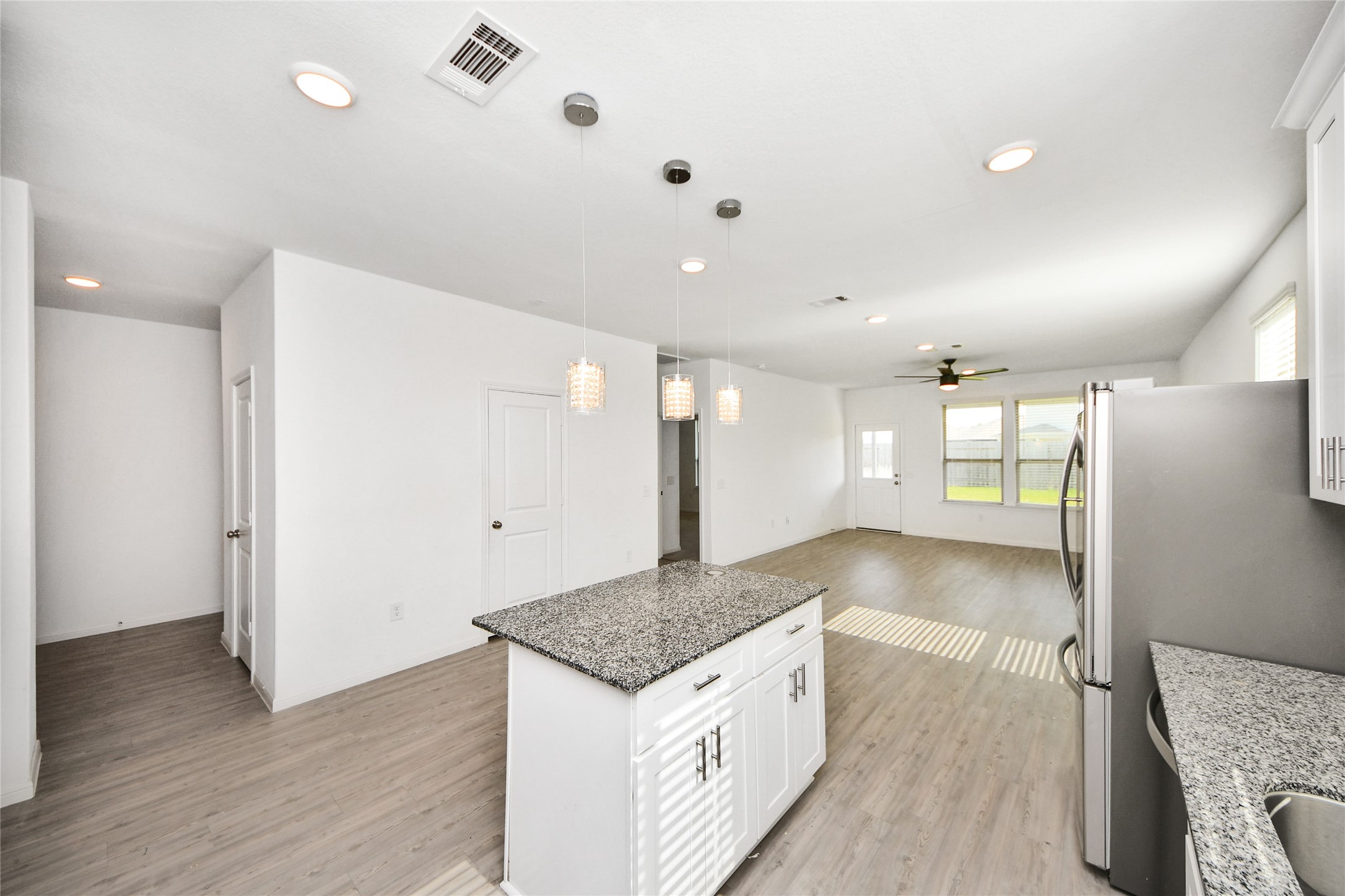 14817 Ash Landing Drive Property Photo 7