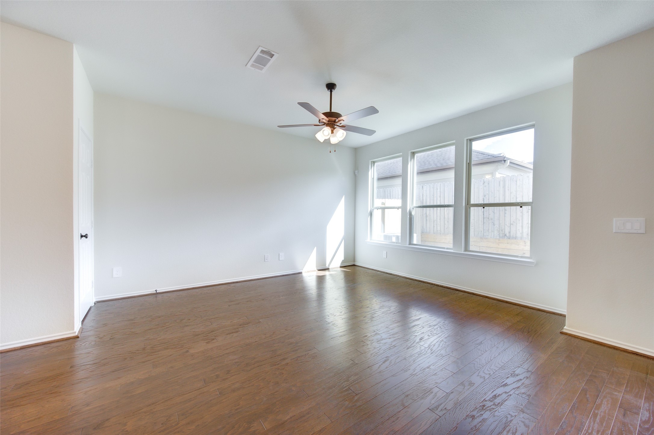 10329 Harmon Smith Dr Property Photo 7
