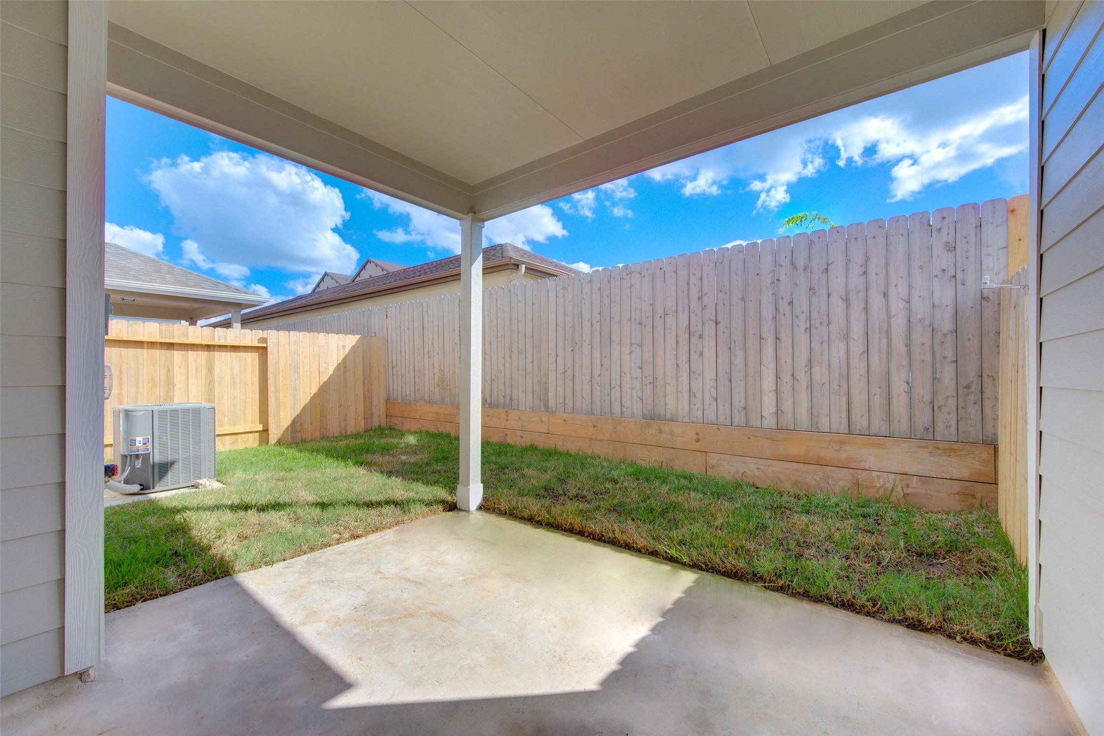 10329 Harmon Smith Dr Property Photo 36