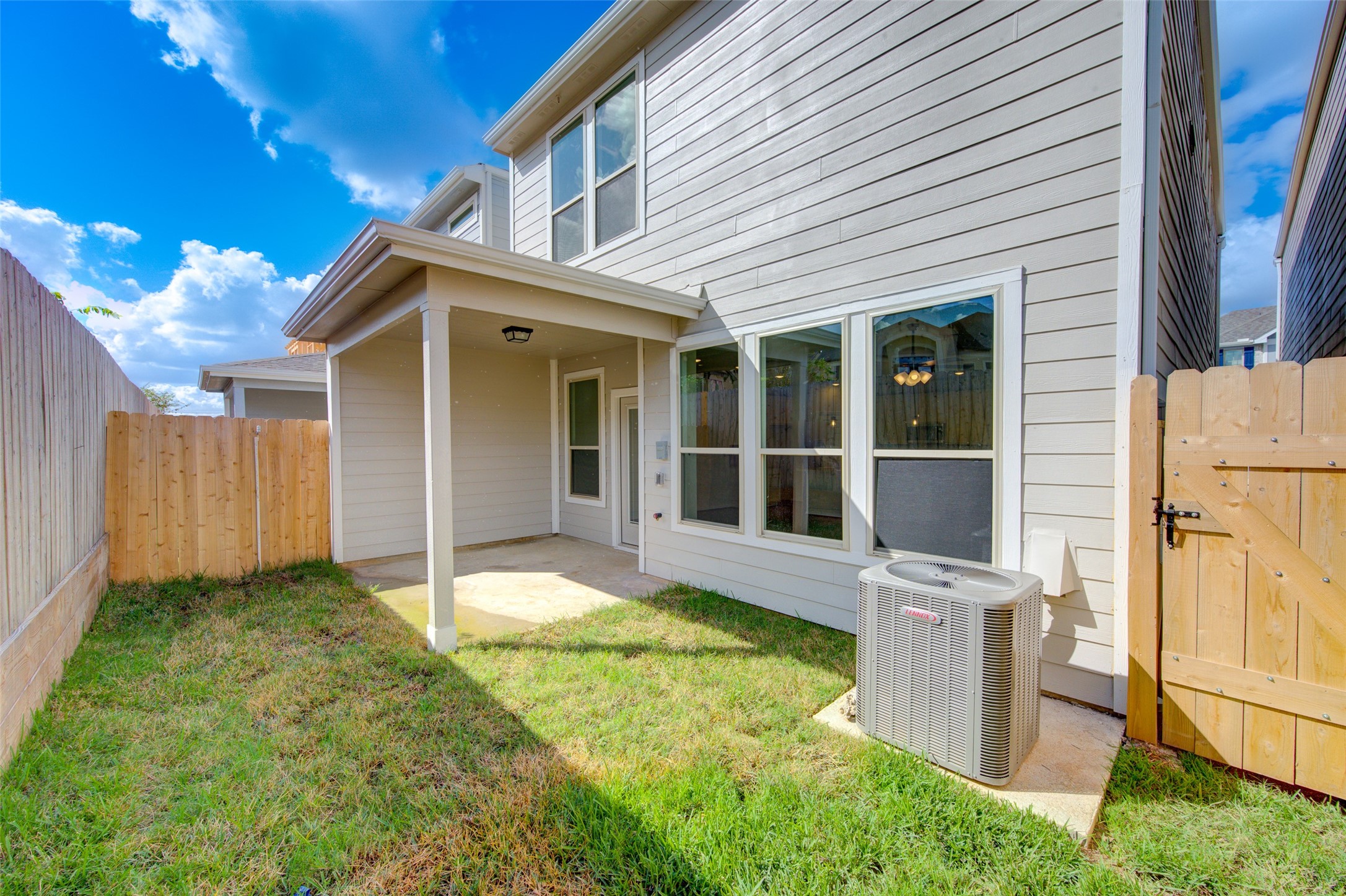 10329 Harmon Smith Dr Property Photo 37