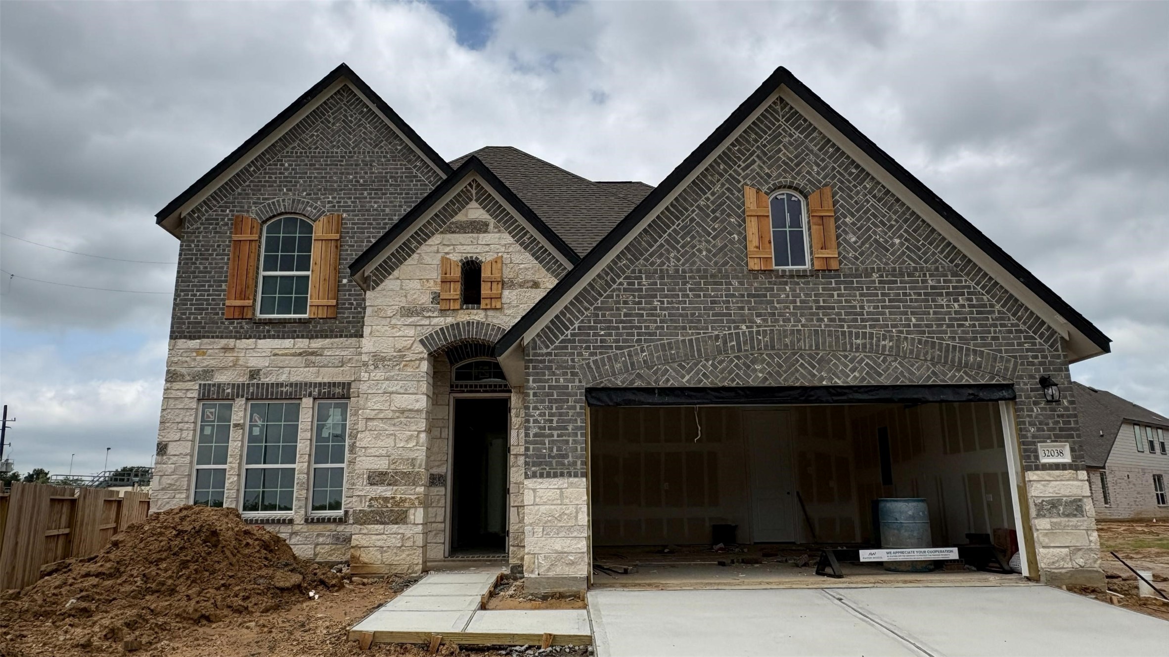 32038 Meadowlake Mews Lane Property Photo