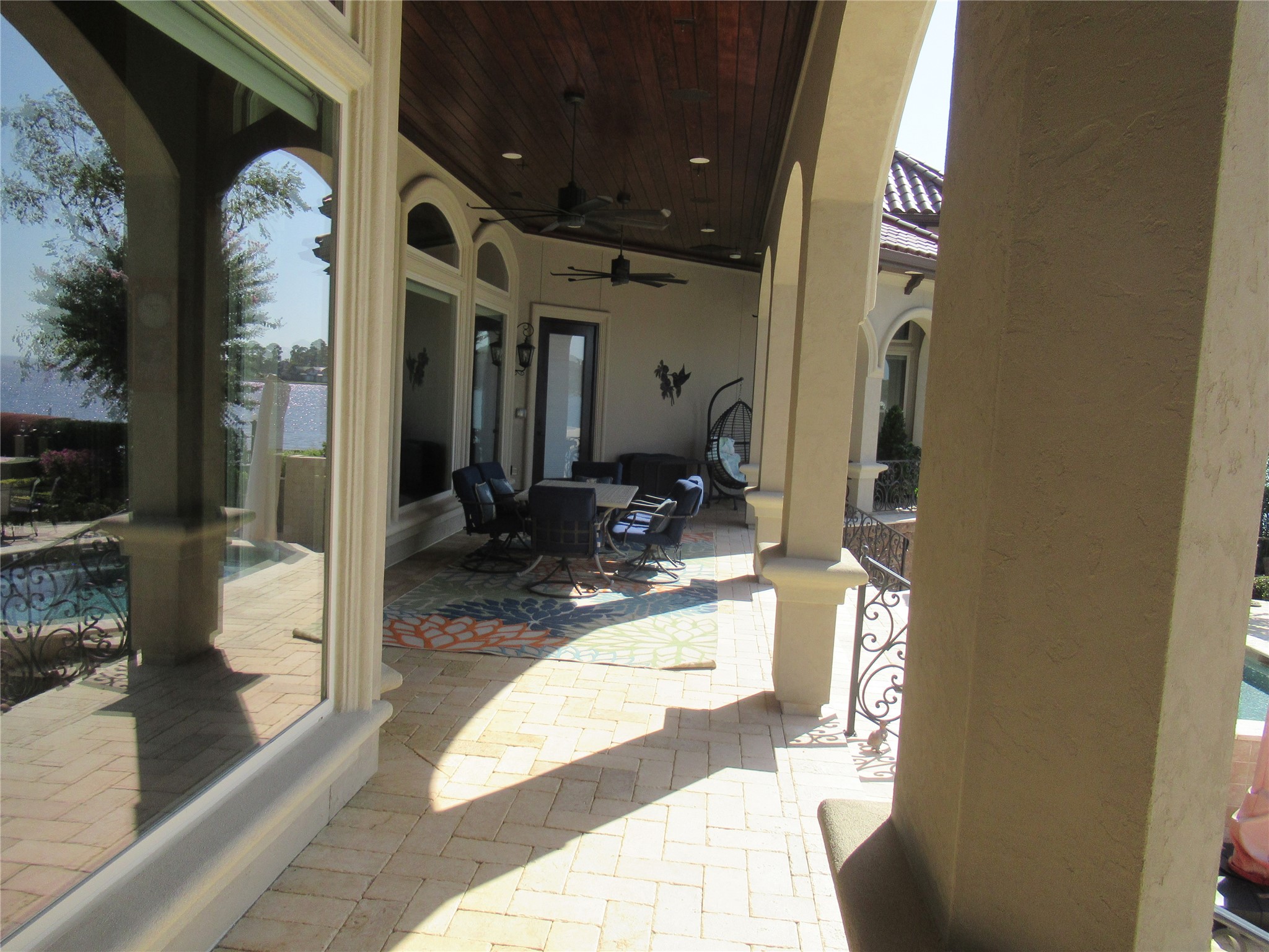 116 W Shore Lane Property Photo 11