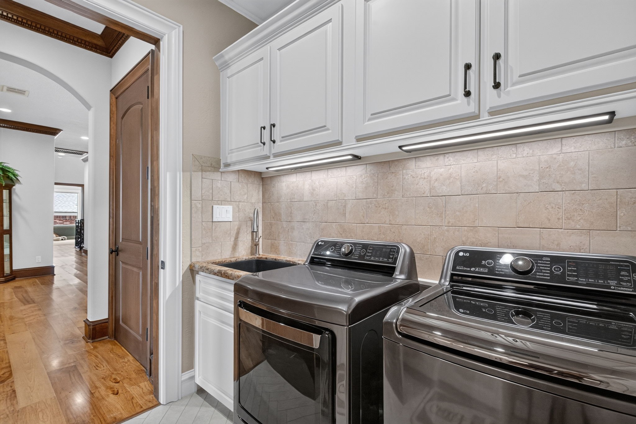116 W Shore Lane Property Photo 45
