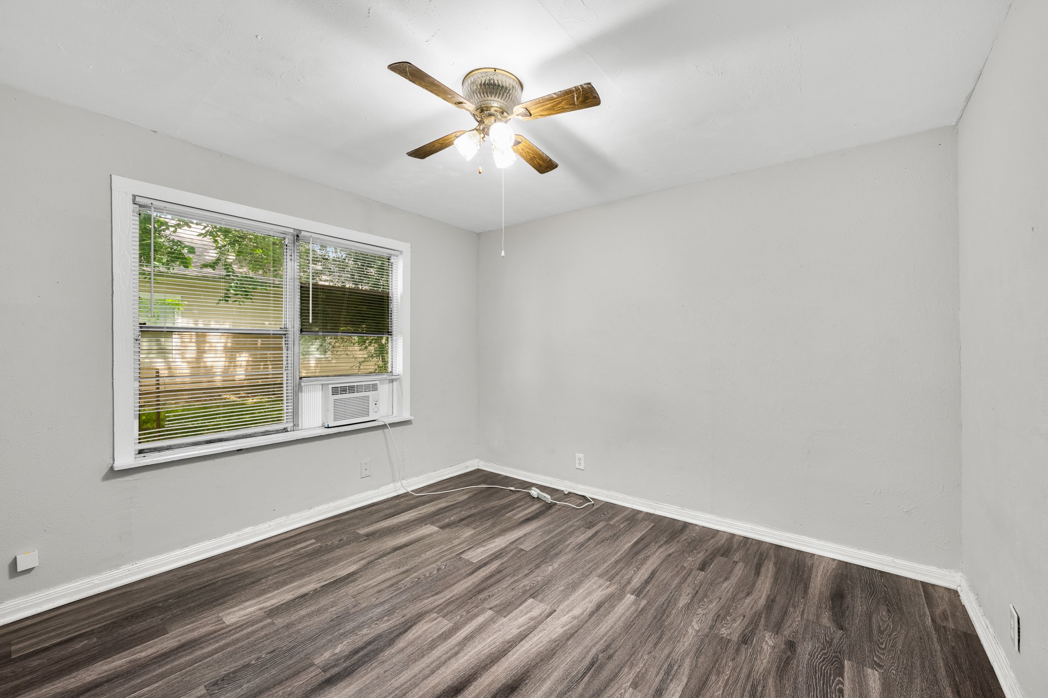 1107 3rd Avenue N Property Photo 7