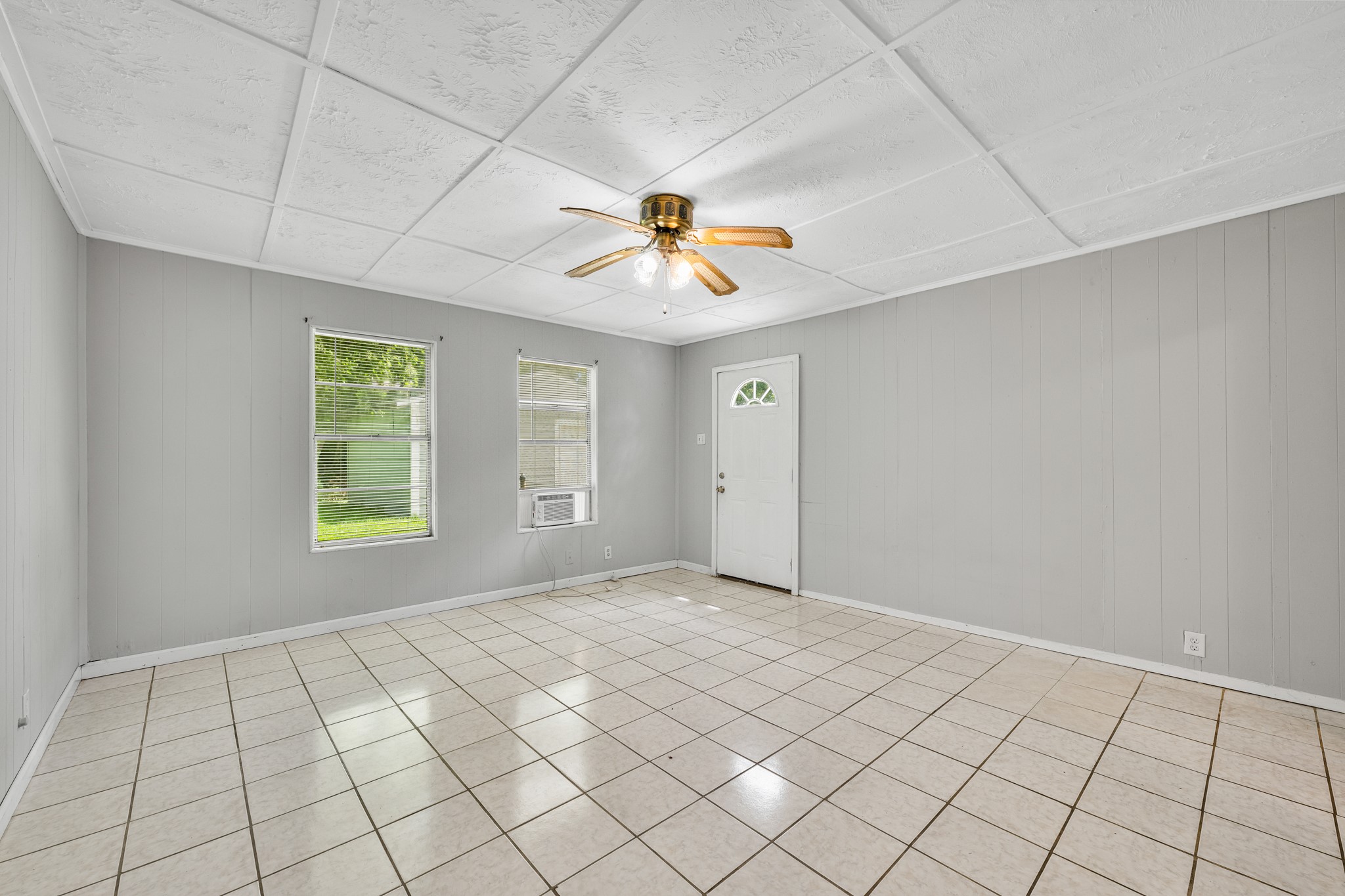 1107 3rd Avenue N Property Photo 17