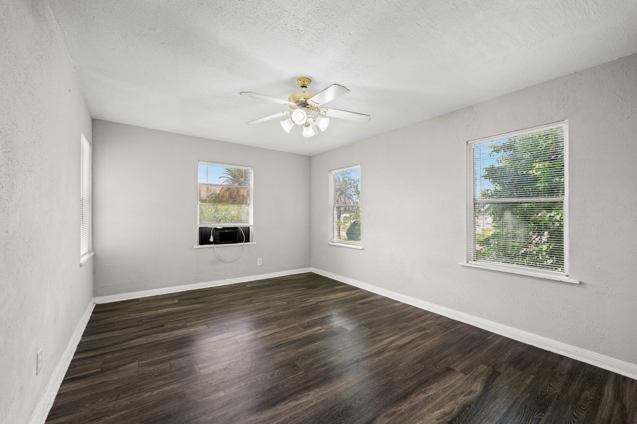 1107 3rd Avenue N Property Photo 34