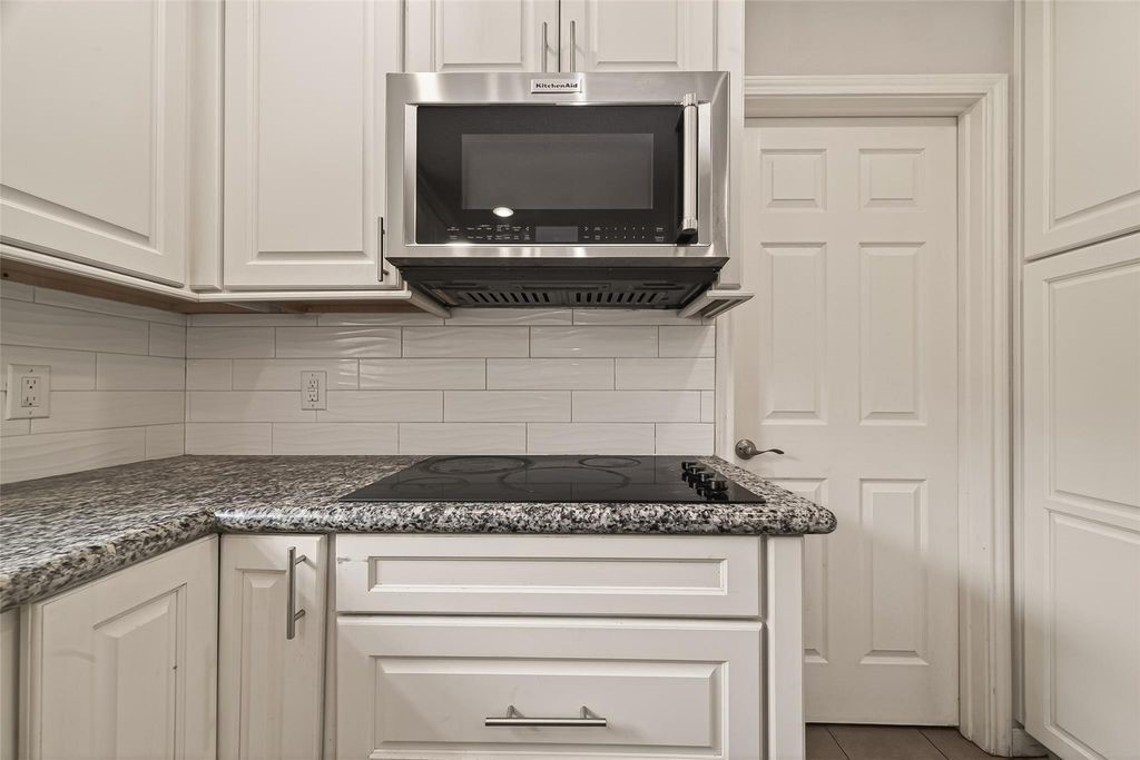14507 Ravenhurst Lane Property Photo 14
