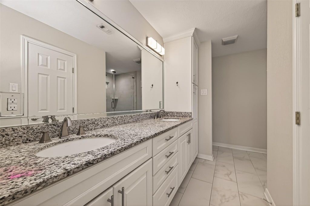 14507 Ravenhurst Lane Property Photo 34