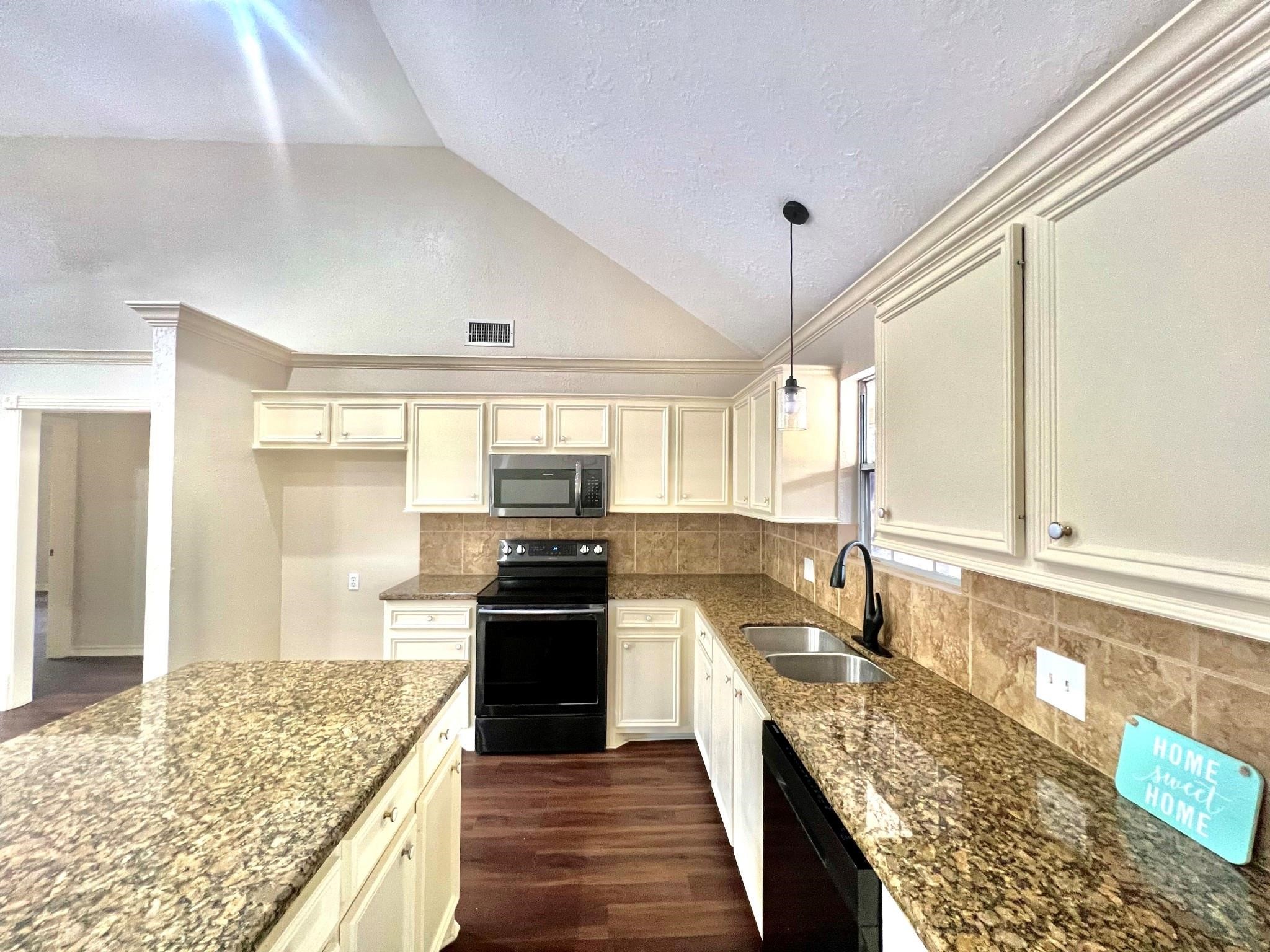 14385 Old Humble Pipeline Road Property Photo 1