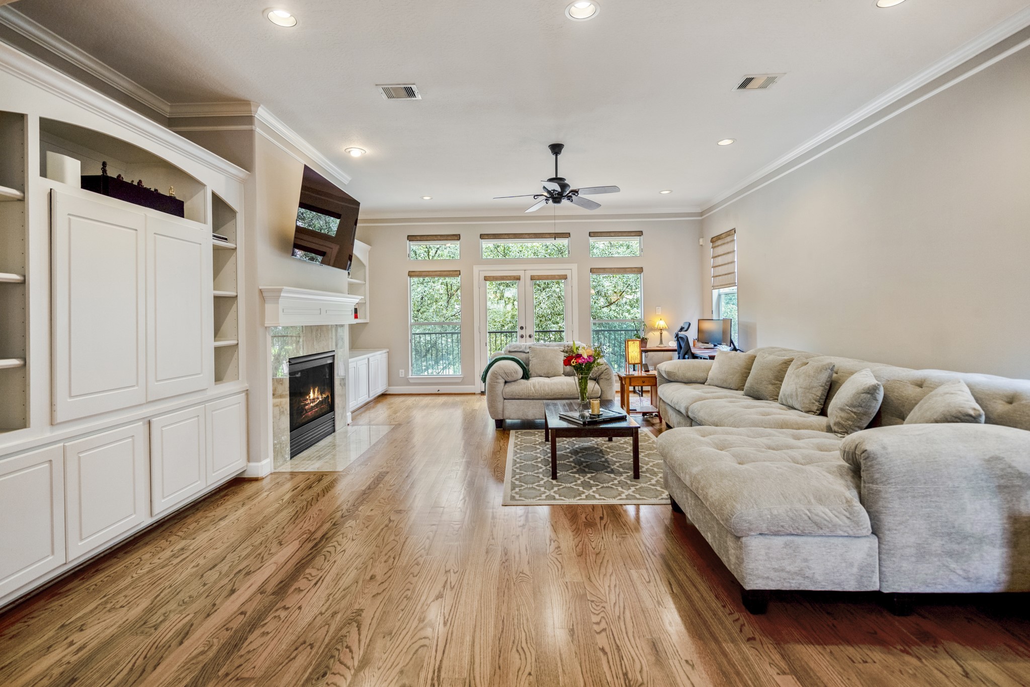 1013 Crocker Street Property Photo 1
