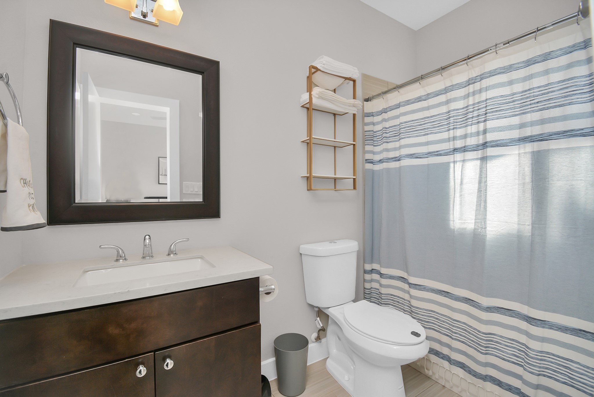 3812 Leeland Street Property Photo 9
