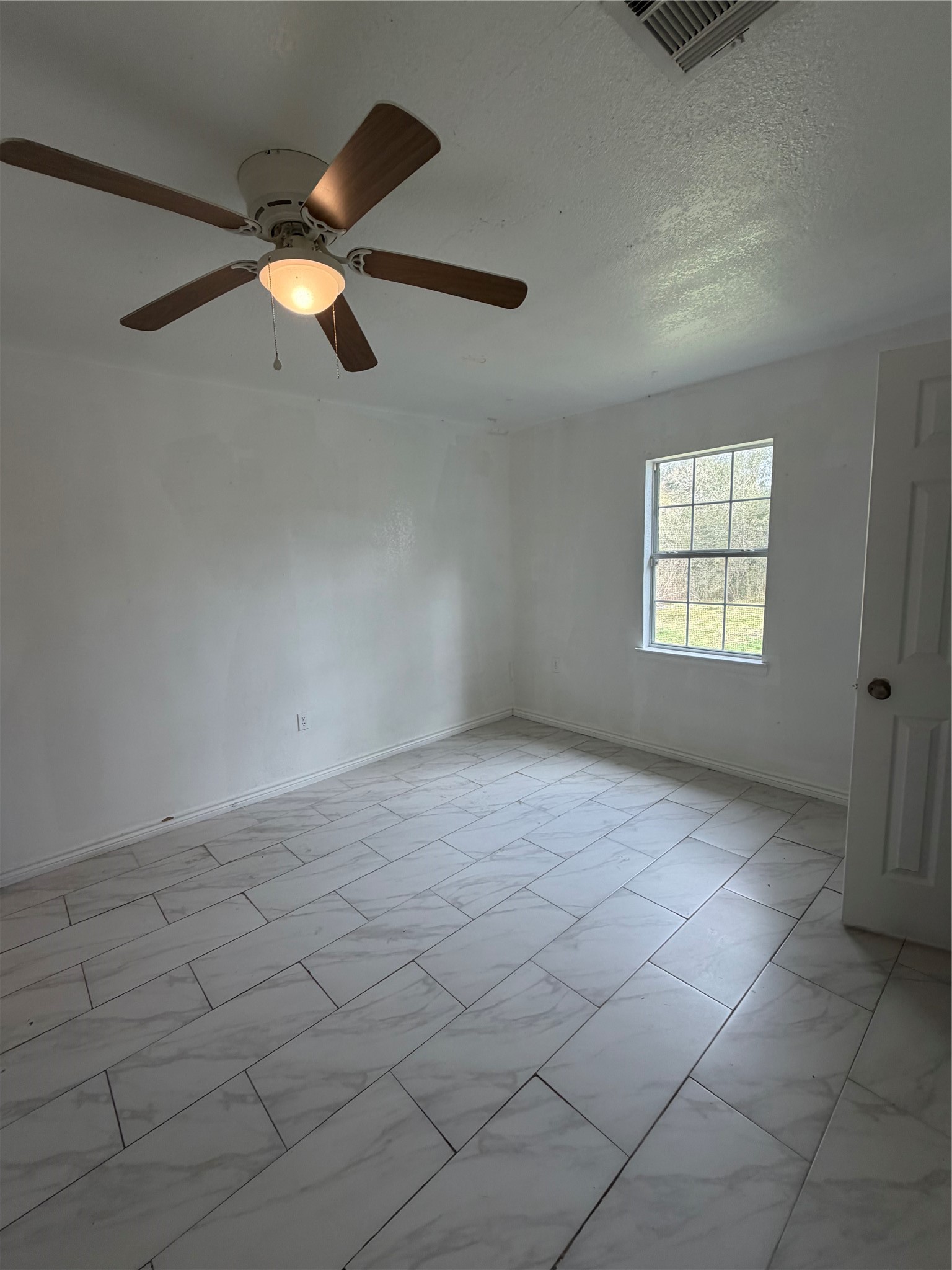 9210 Tacquard Drive Property Photo 5