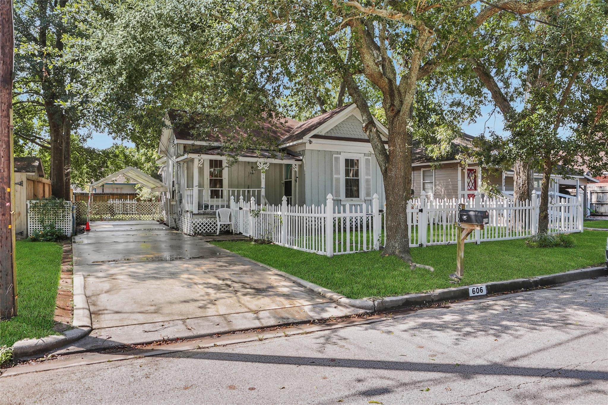 606 Granberry Street Property Photo 1