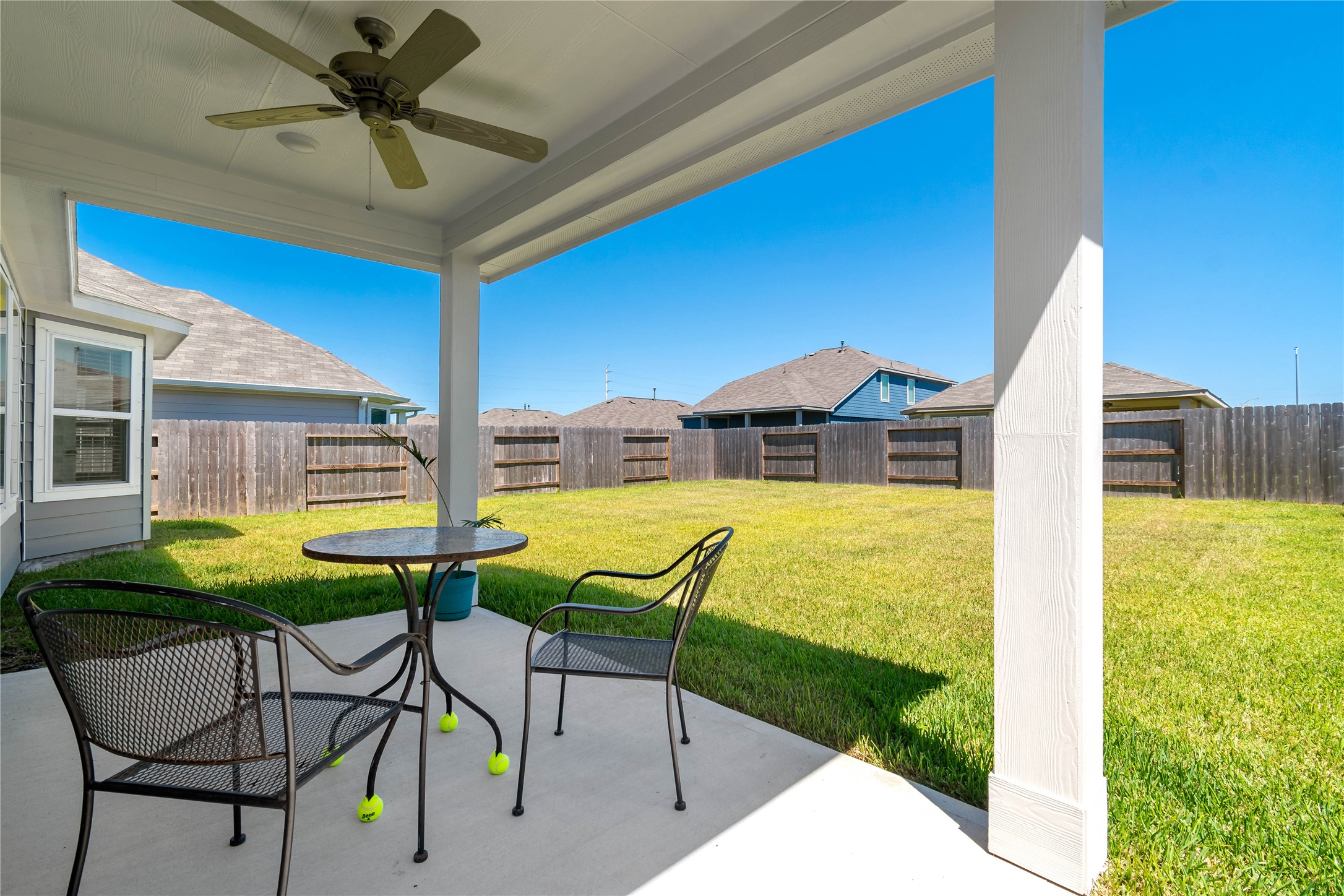 26123 Ethereal Road Property Photo 3