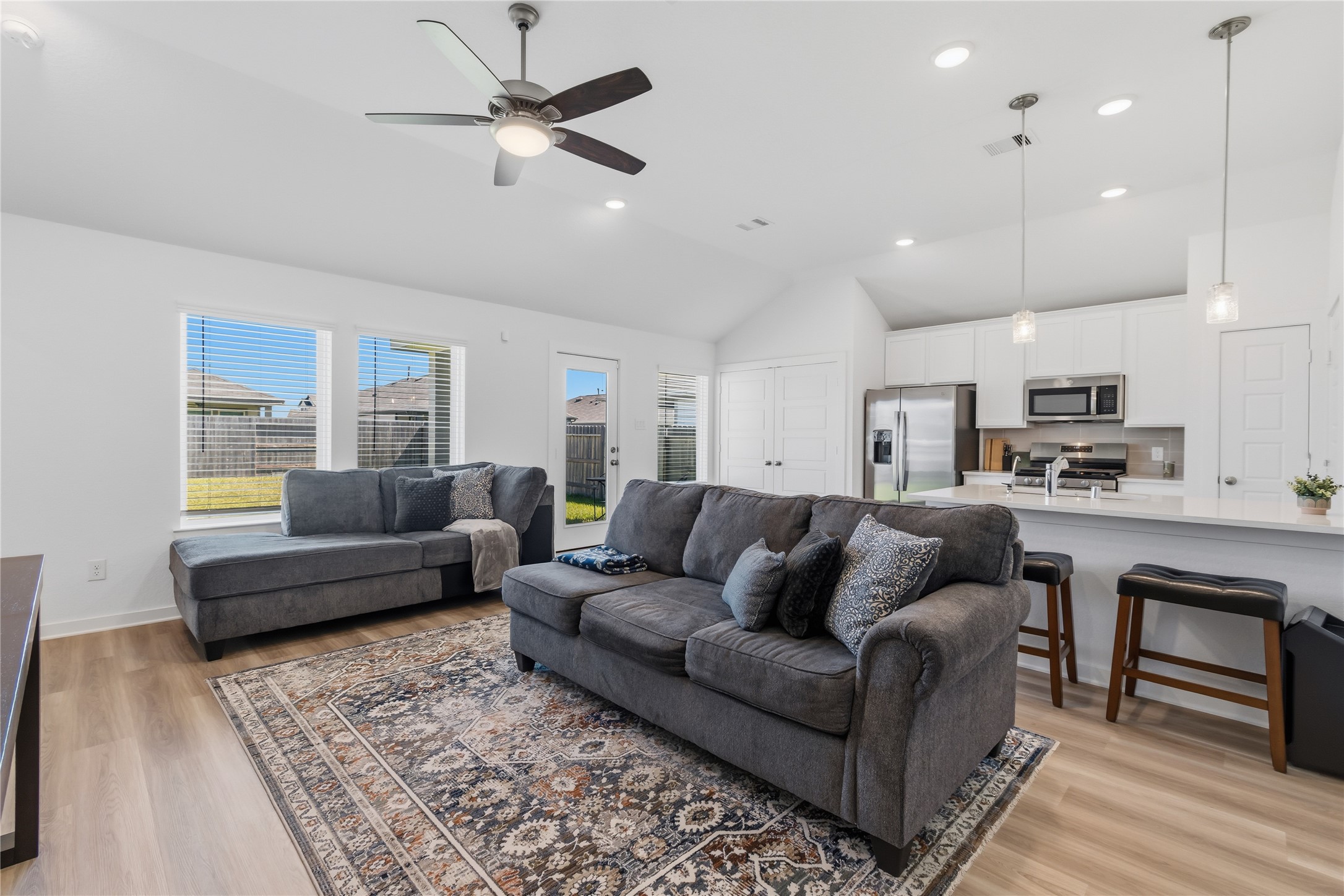 26123 Ethereal Road Property Photo 4