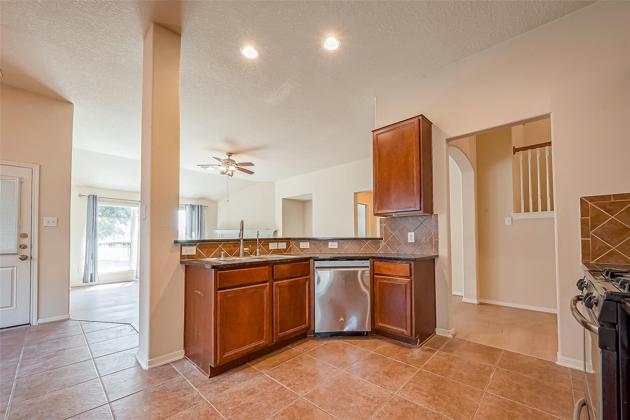 18635 Cypress Lake Village Drive, Cypress Tx 77429 Property Photo 11