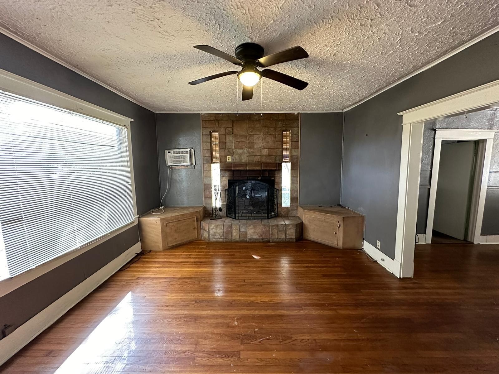 6818 Stearns Street Property Photo 2