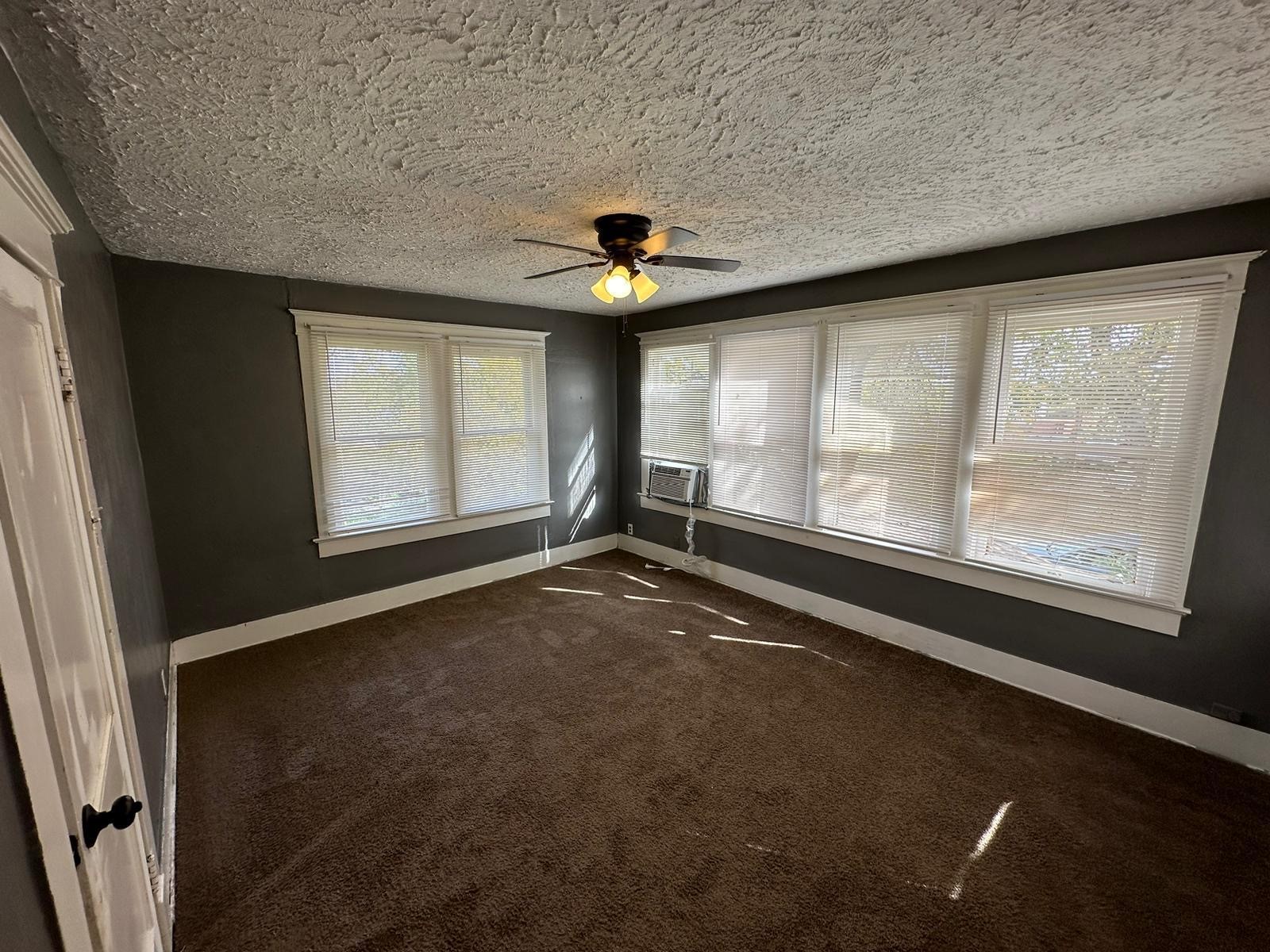 6818 Stearns Street Property Photo 8