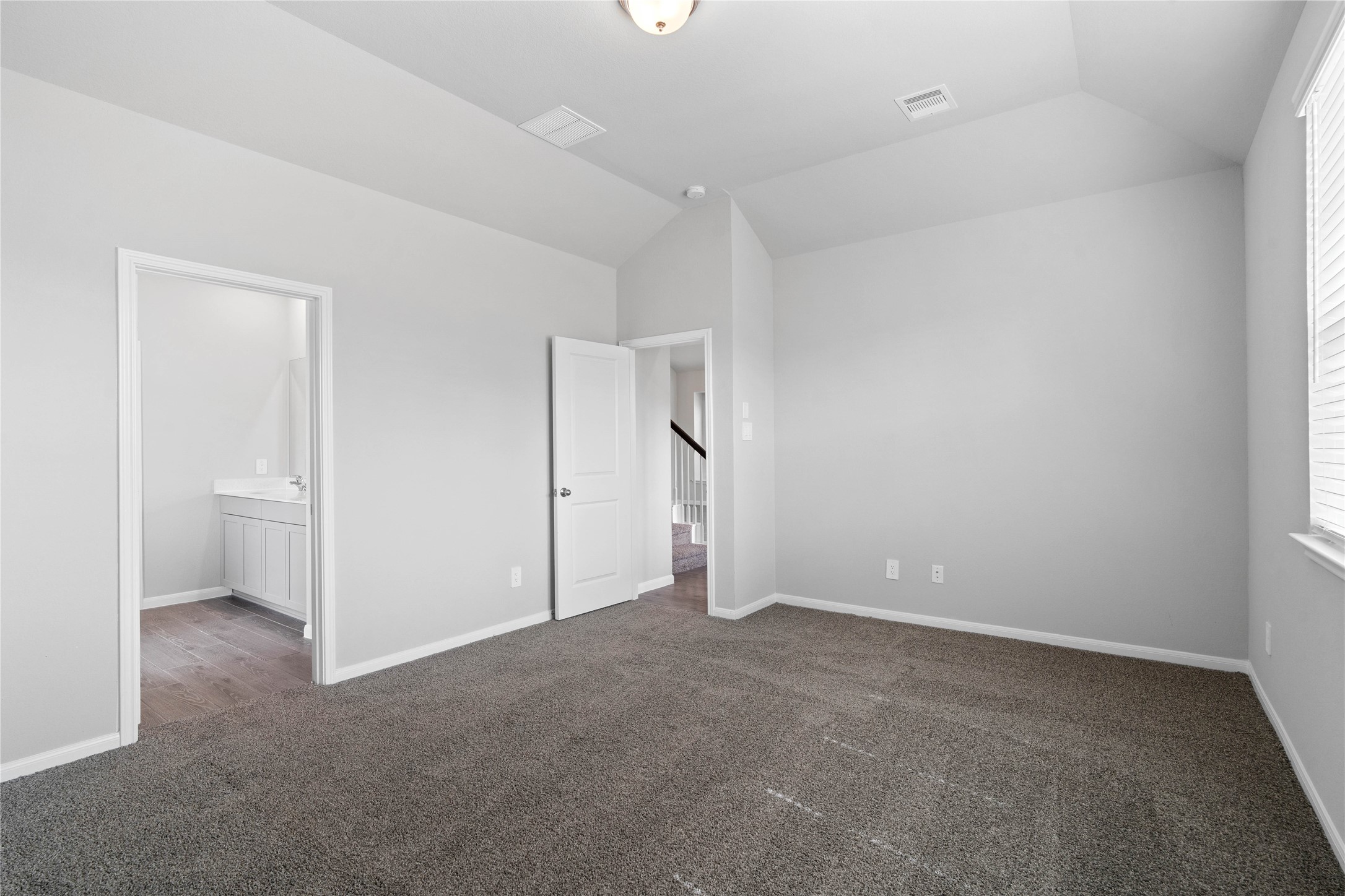 19657 Montgomery Ridge Way Property Photo 28
