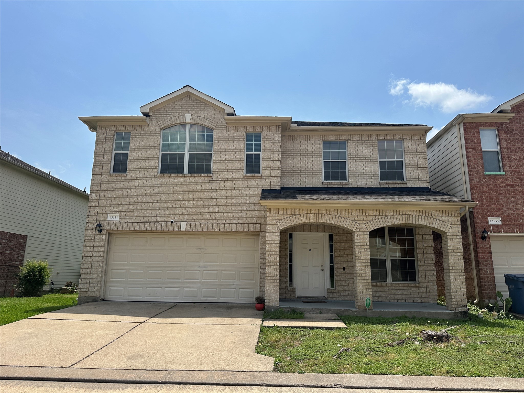 28 Real Estate Listings Main Image