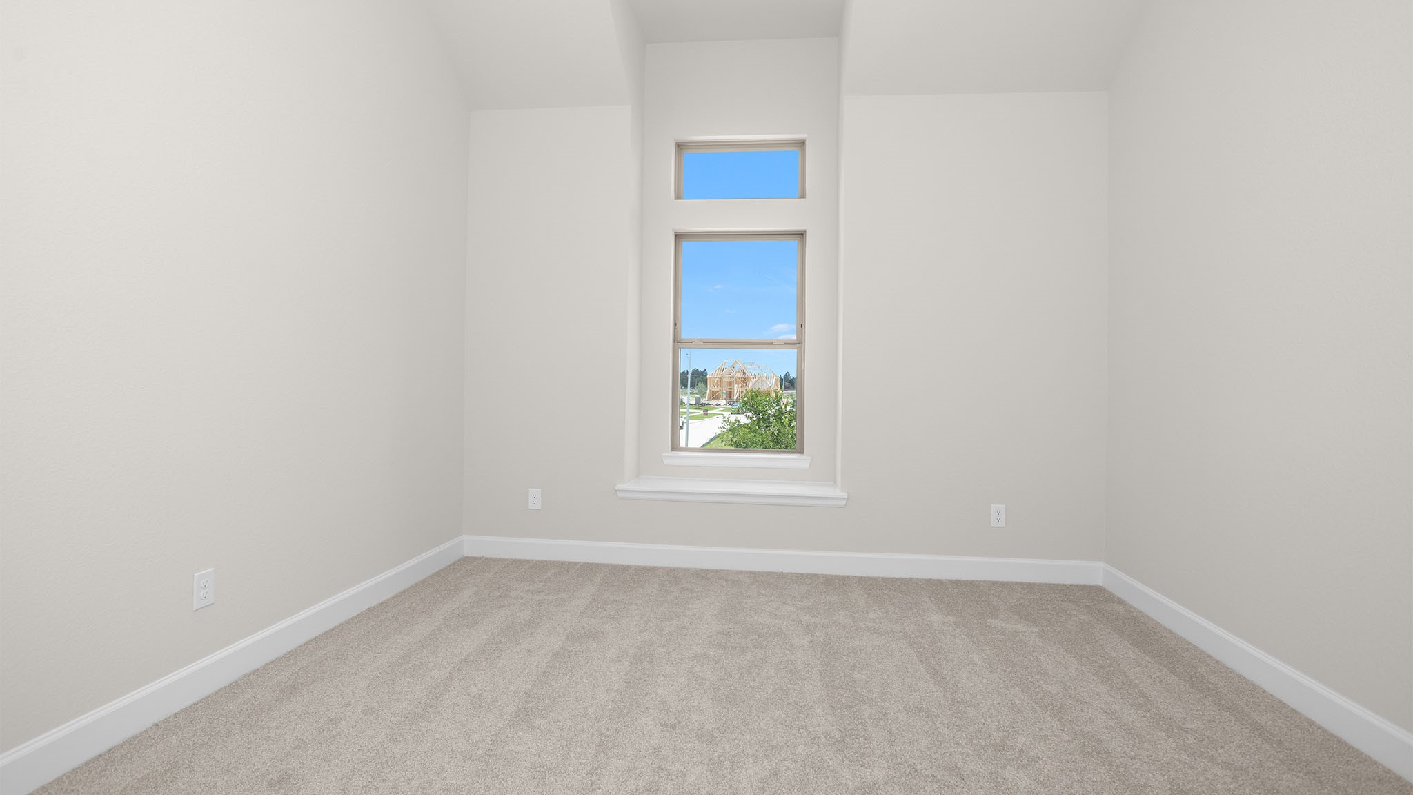 25626 Hughes Drive Property Photo 14
