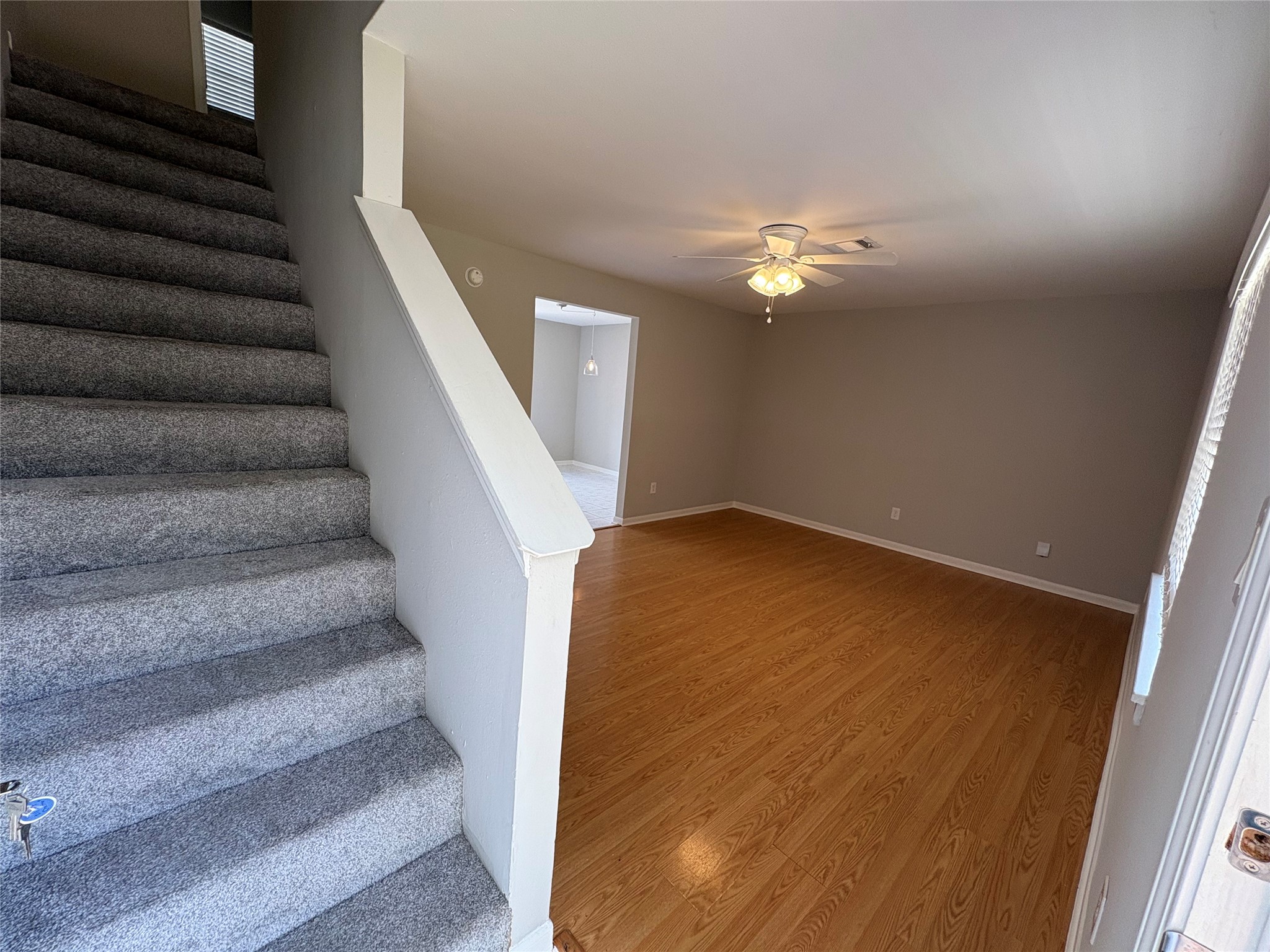 211 N Chestnut Street A Property Photo 4