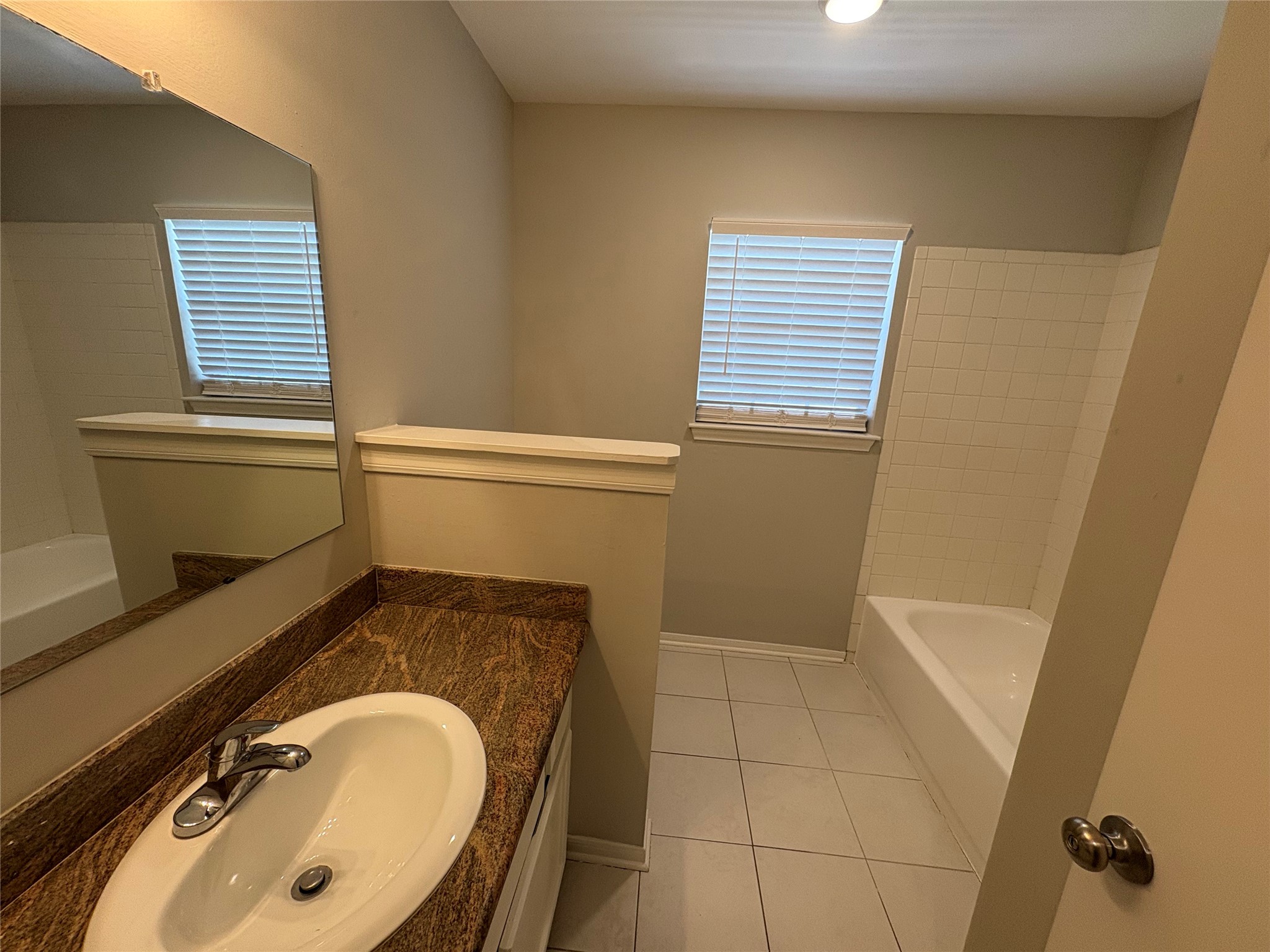 211 N Chestnut Street A Property Photo 7