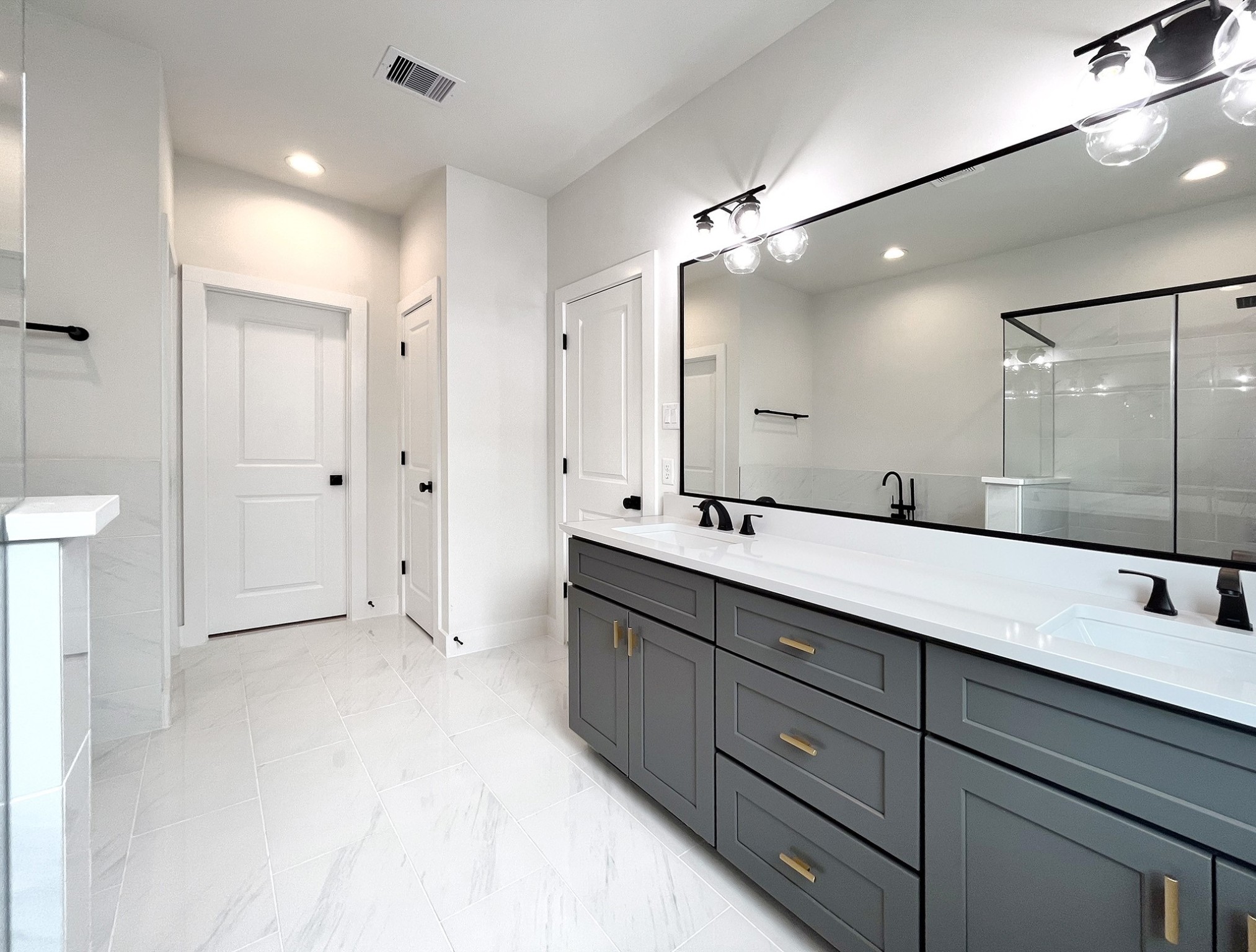 5438c Wheatley Street Property Photo 8