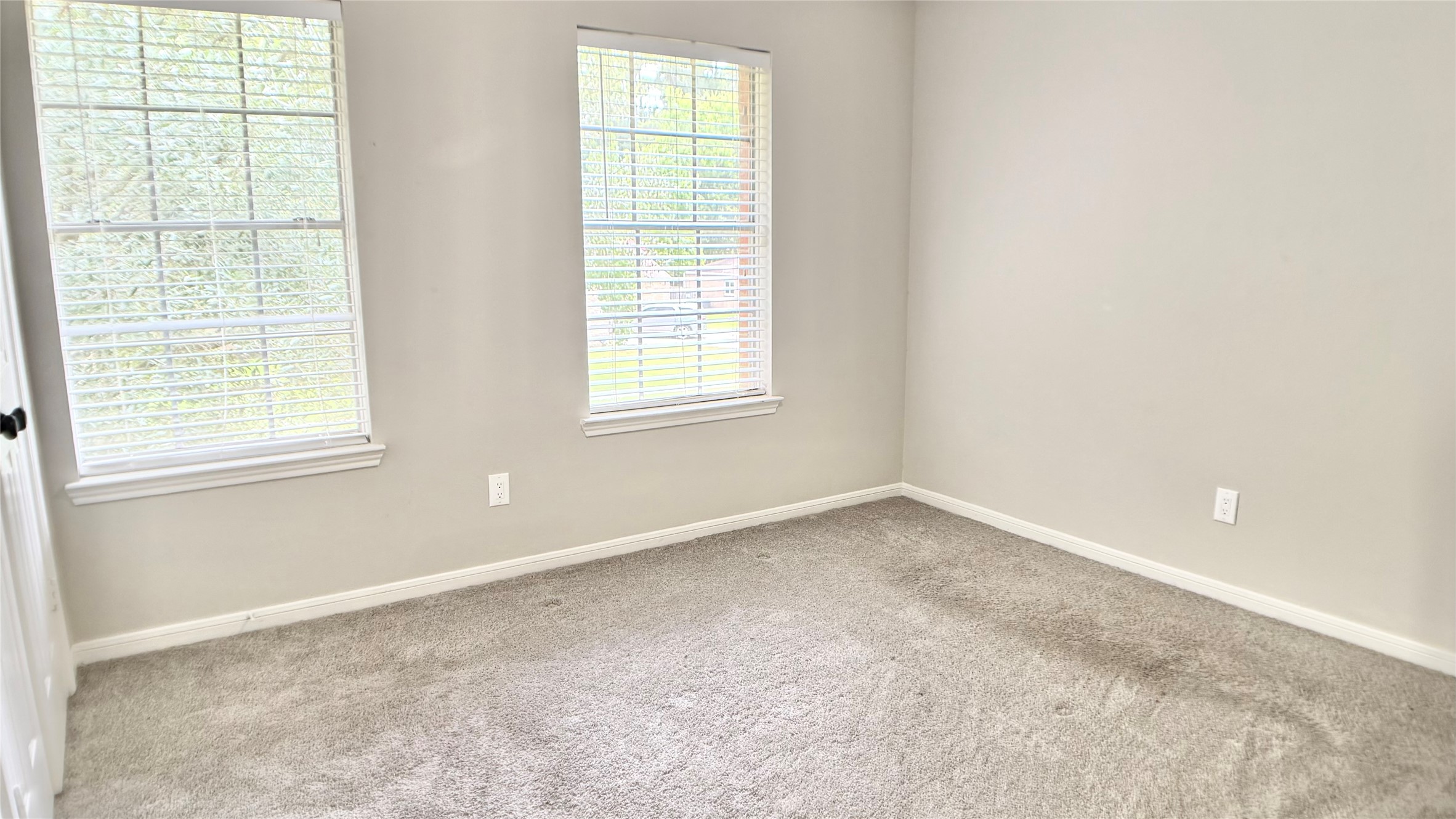 17743 Seven Pines Drive Property Photo 9