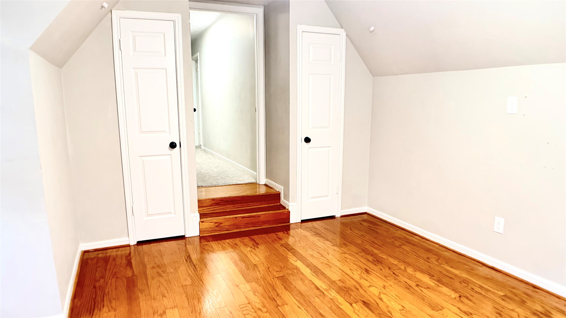 17743 Seven Pines Drive Property Photo 15