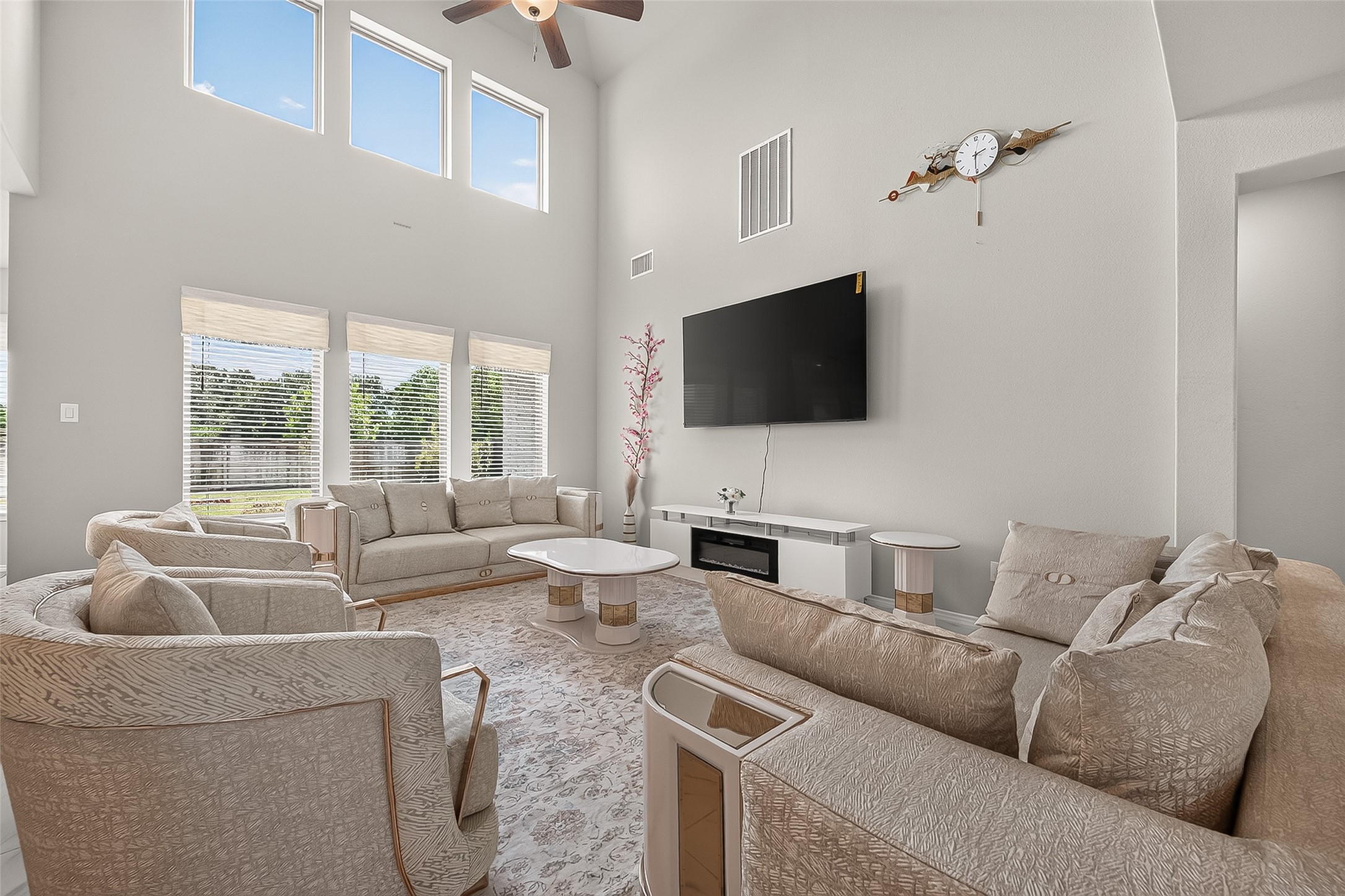 410 Mercury Sky Road Property Photo 13