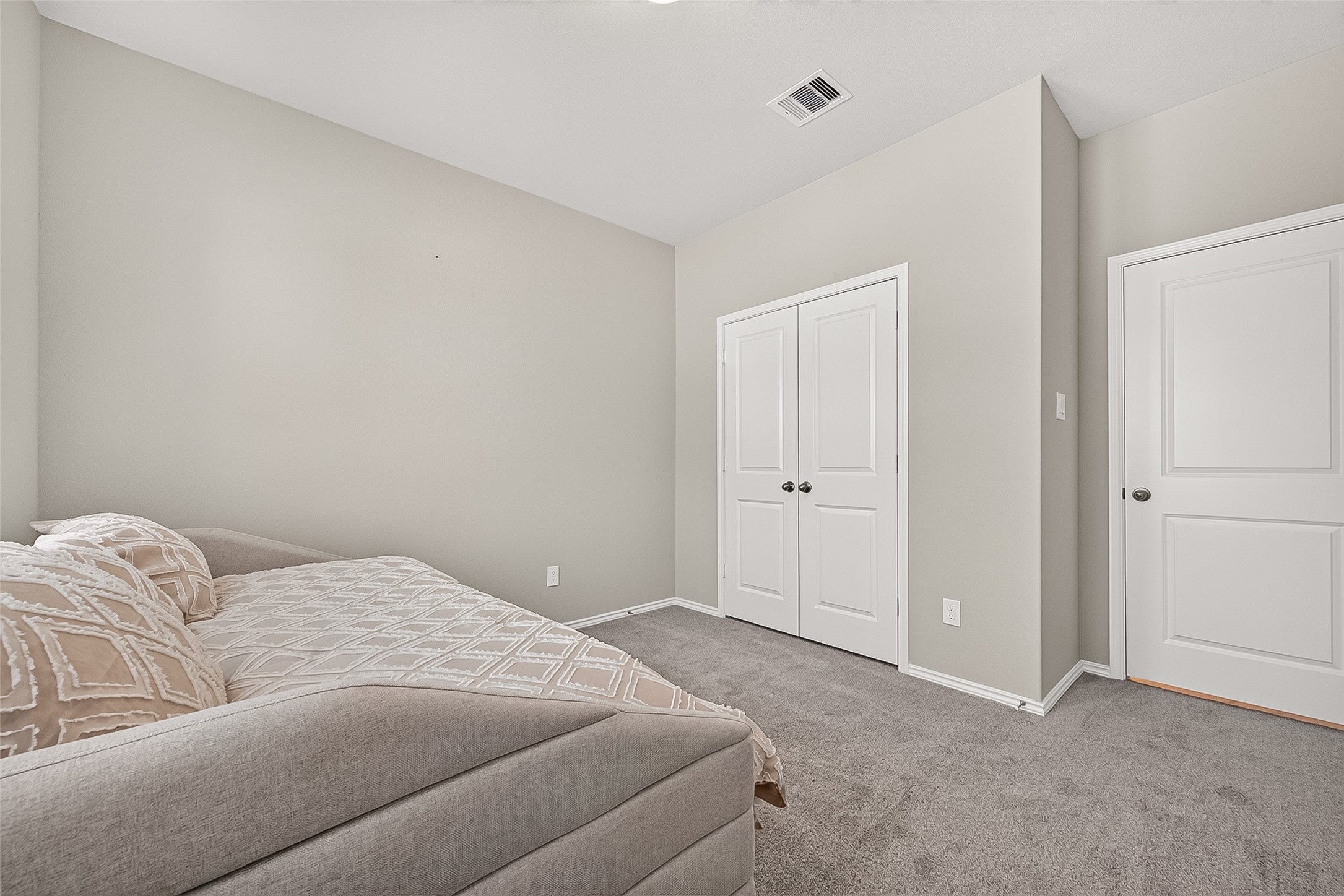 410 Mercury Sky Road Property Photo 31
