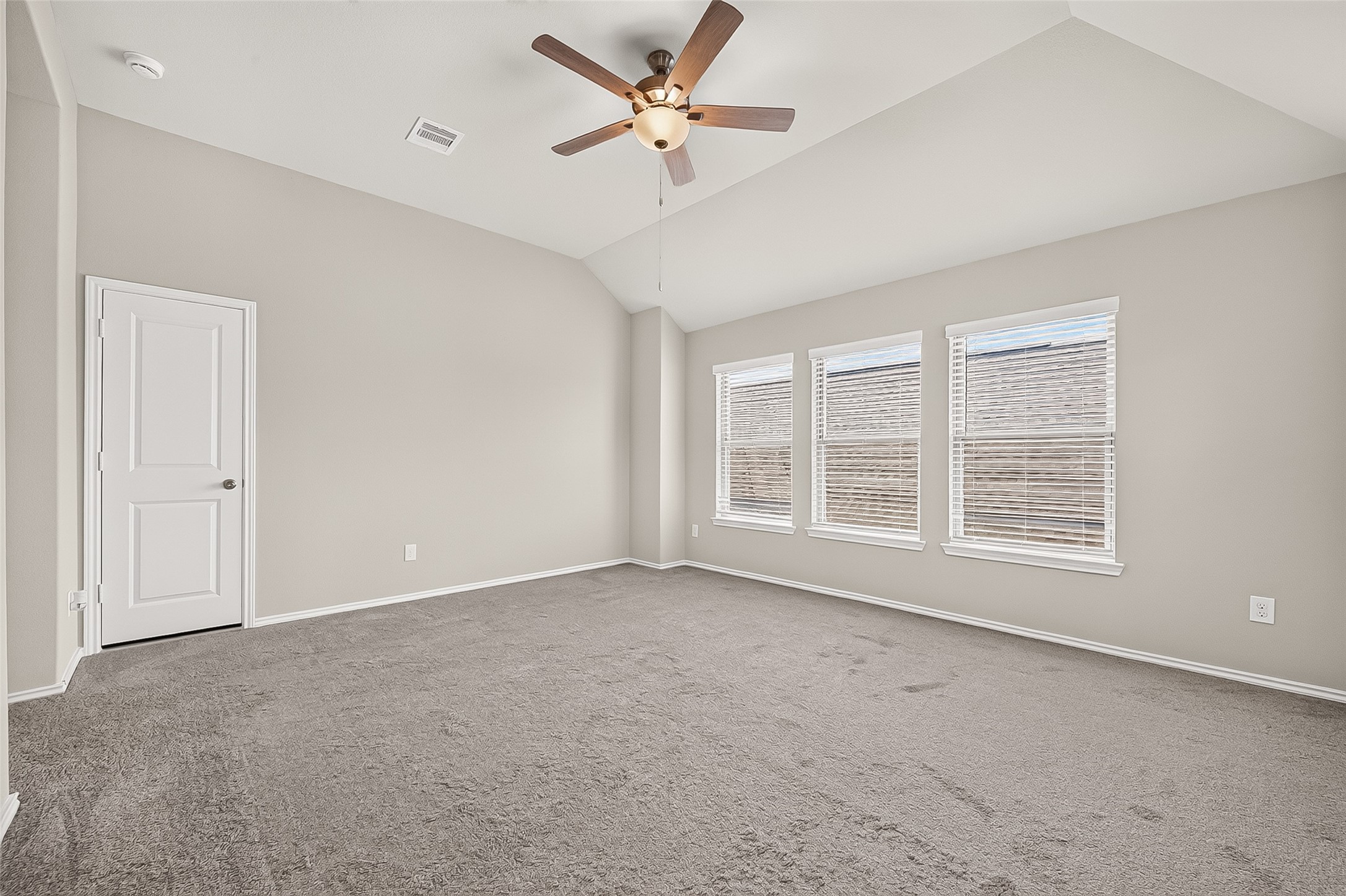 410 Mercury Sky Road Property Photo 44