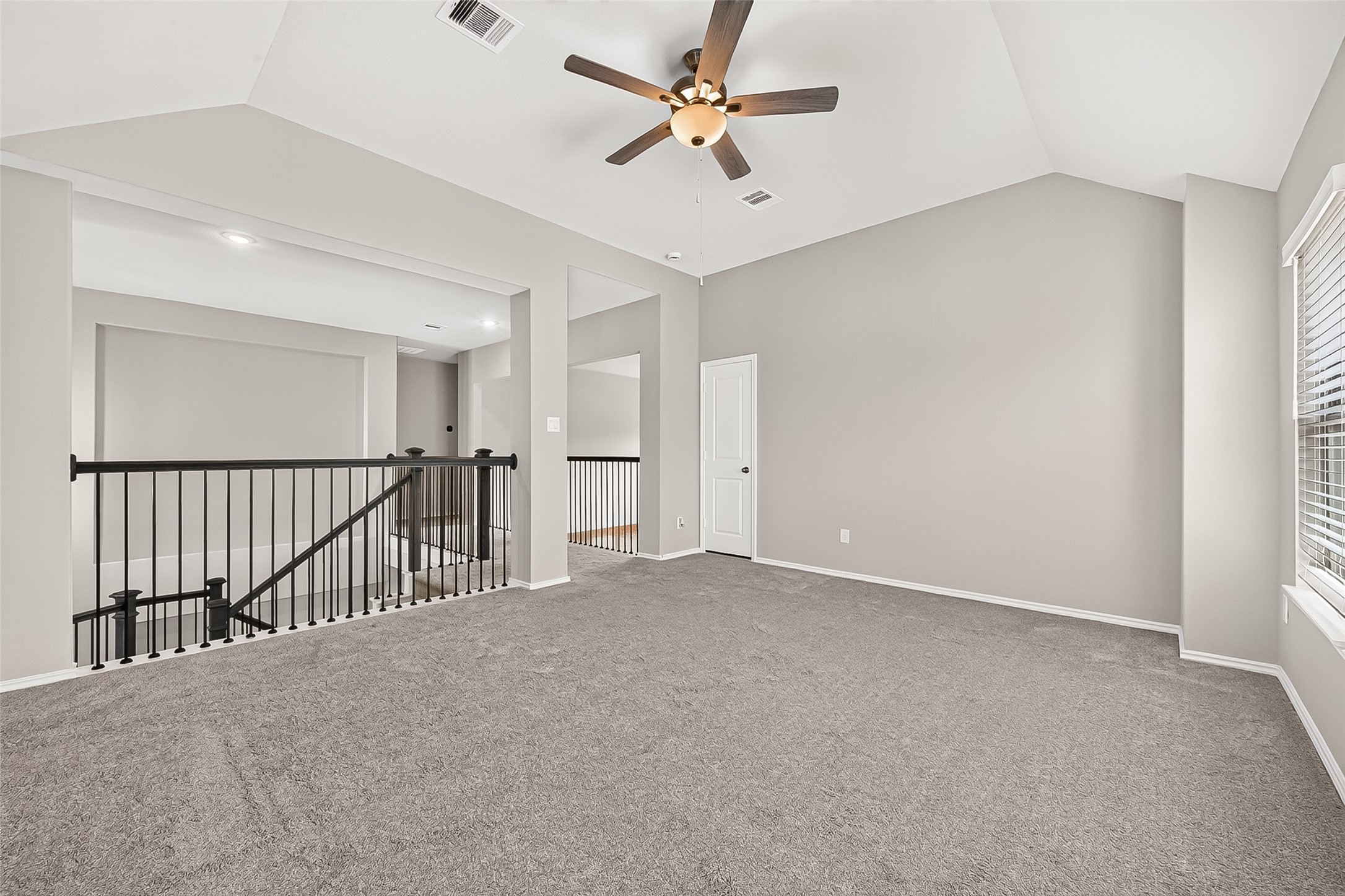 410 Mercury Sky Road Property Photo 45