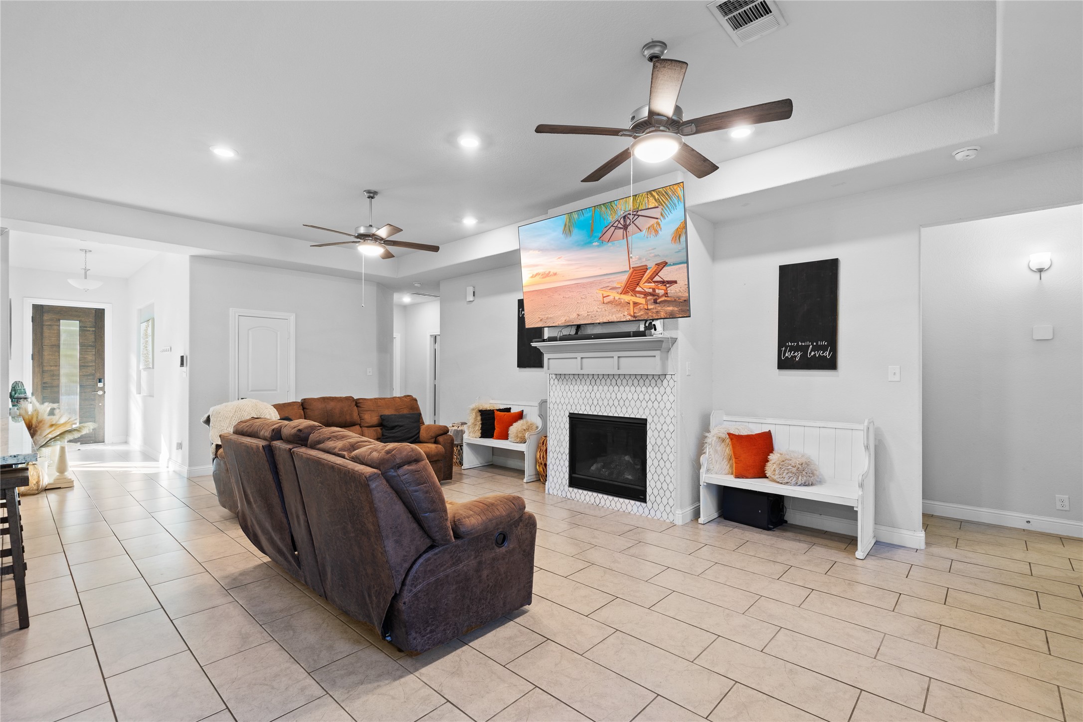 12140 Goliad Lane Property Photo 7