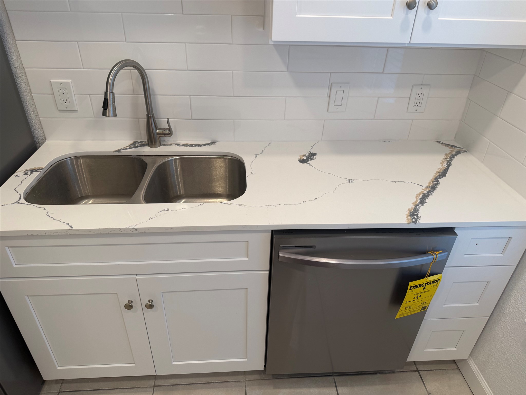 6525 Renwick Drive A Property Photo 11