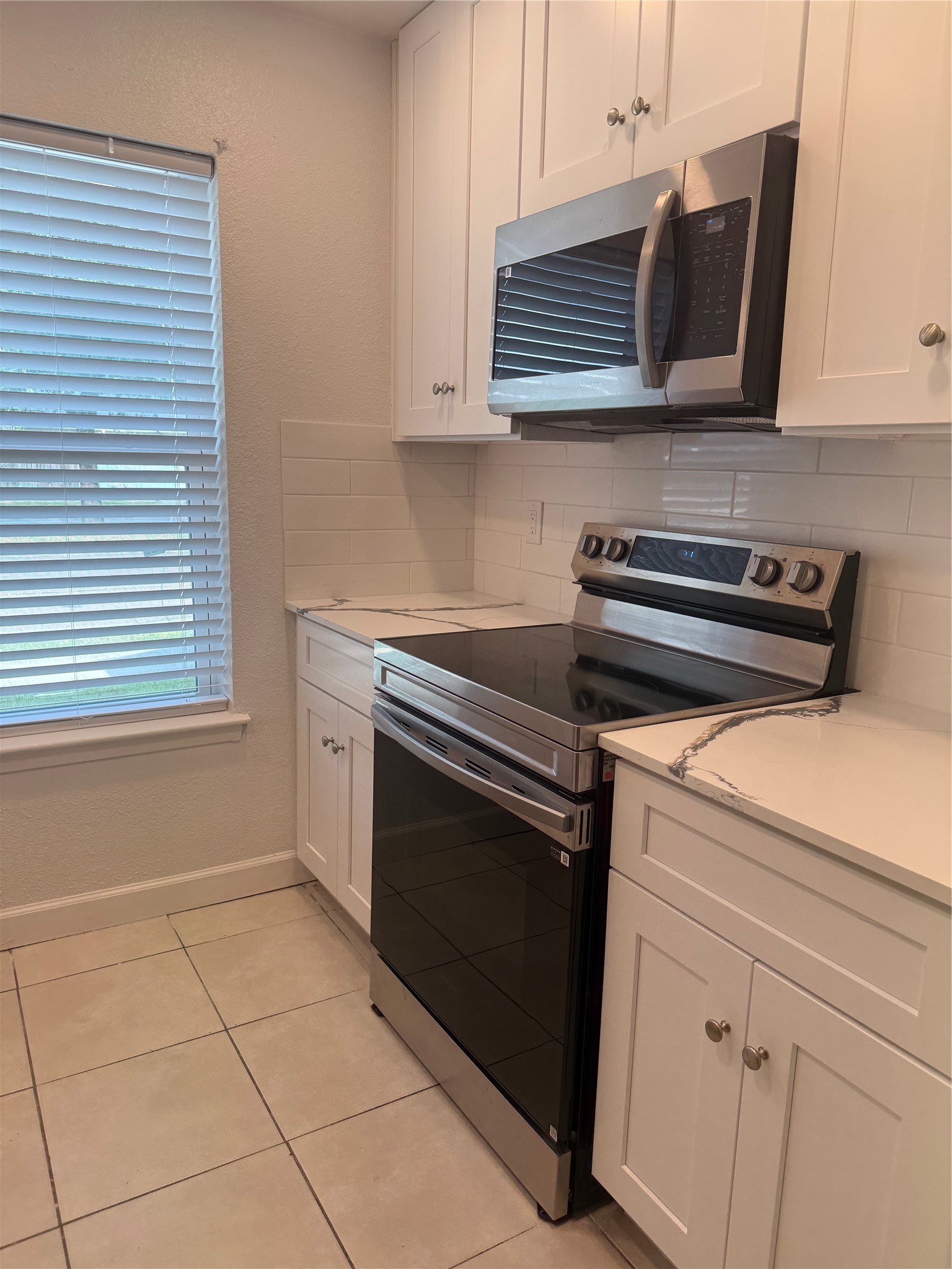 6525 Renwick Drive A Property Photo 12