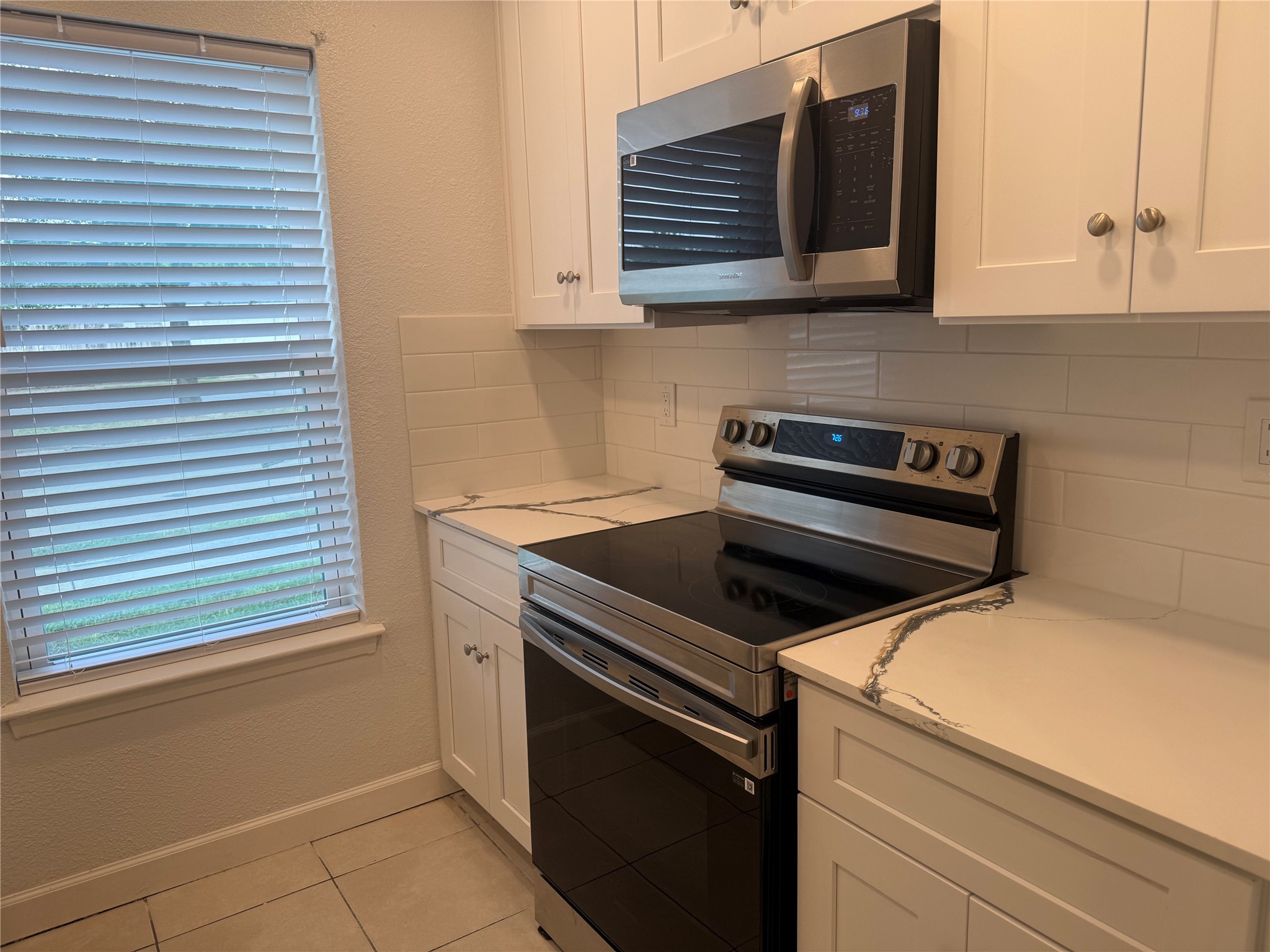 6525 Renwick Drive A Property Photo 13